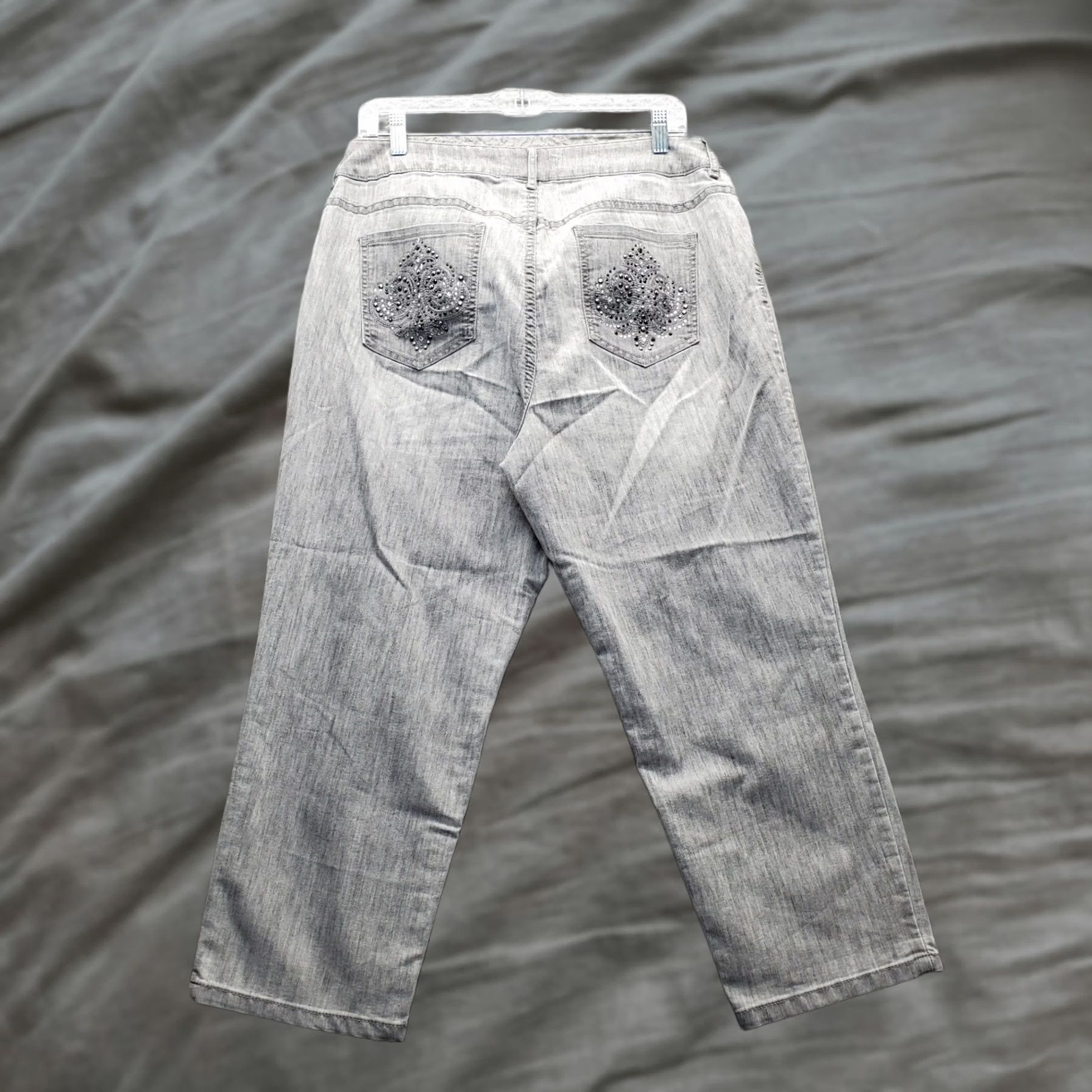 Vintage Chico's Womens Jeans Cropped Gray Cotton Denim Straight Pockets Size S 5-Pocket Size 28" / US 6 / IT 42 - 1 Thumbnail