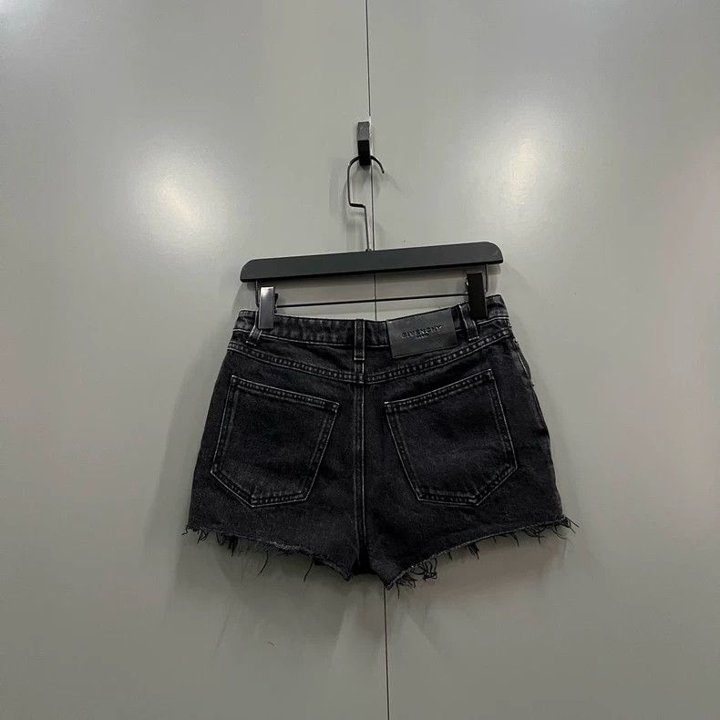 Givenchy Givenchy Size S Black Hot Girl Denim Shorts Size 26" / US 2 / IT 38 - 2 Thumbnail