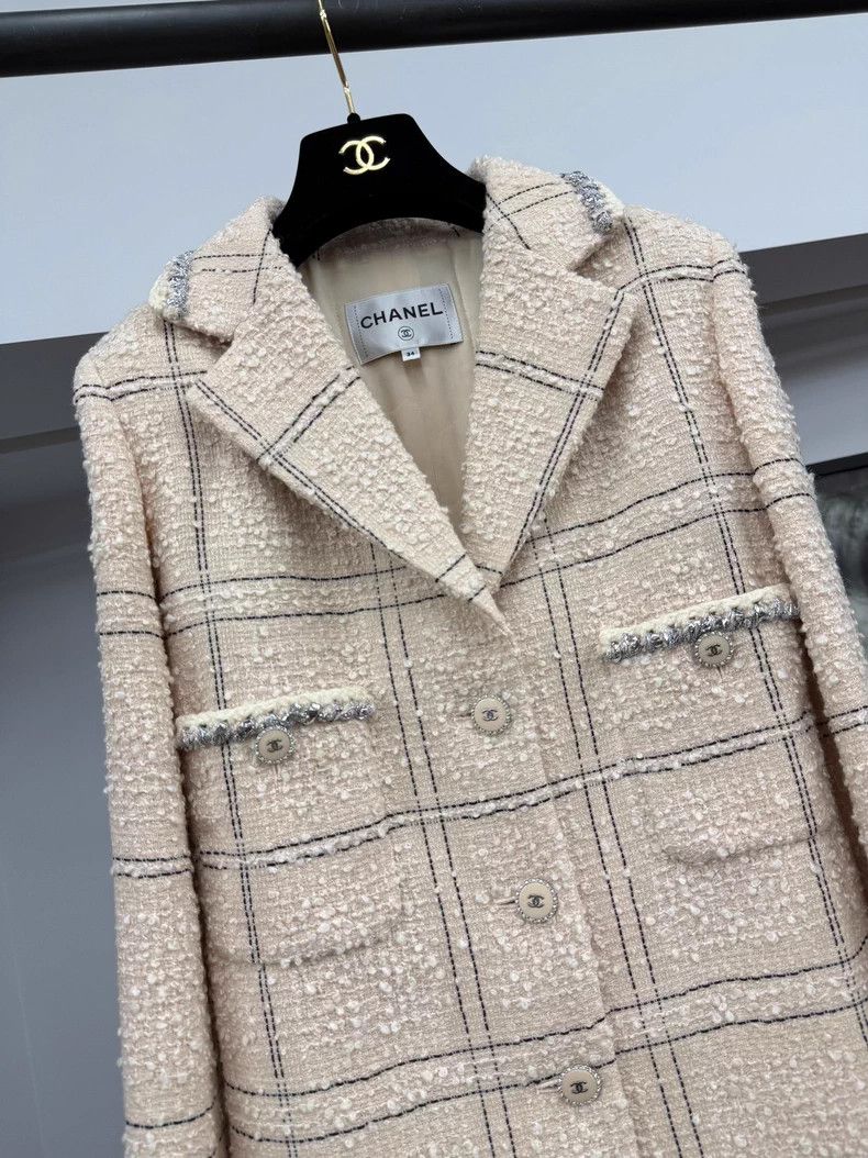 Chanel Chanel 21B pink plaid knitted jacket Size XXS / US 00 / IT 34 - 2 Thumbnail