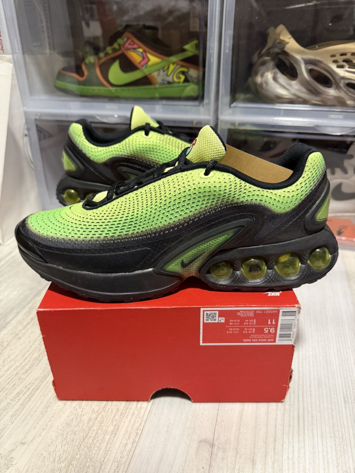 Nike Nike Air Max Dn Light Lemon Twist Black Size US 9.5 / EU 42-43 - 1 Thumbnail