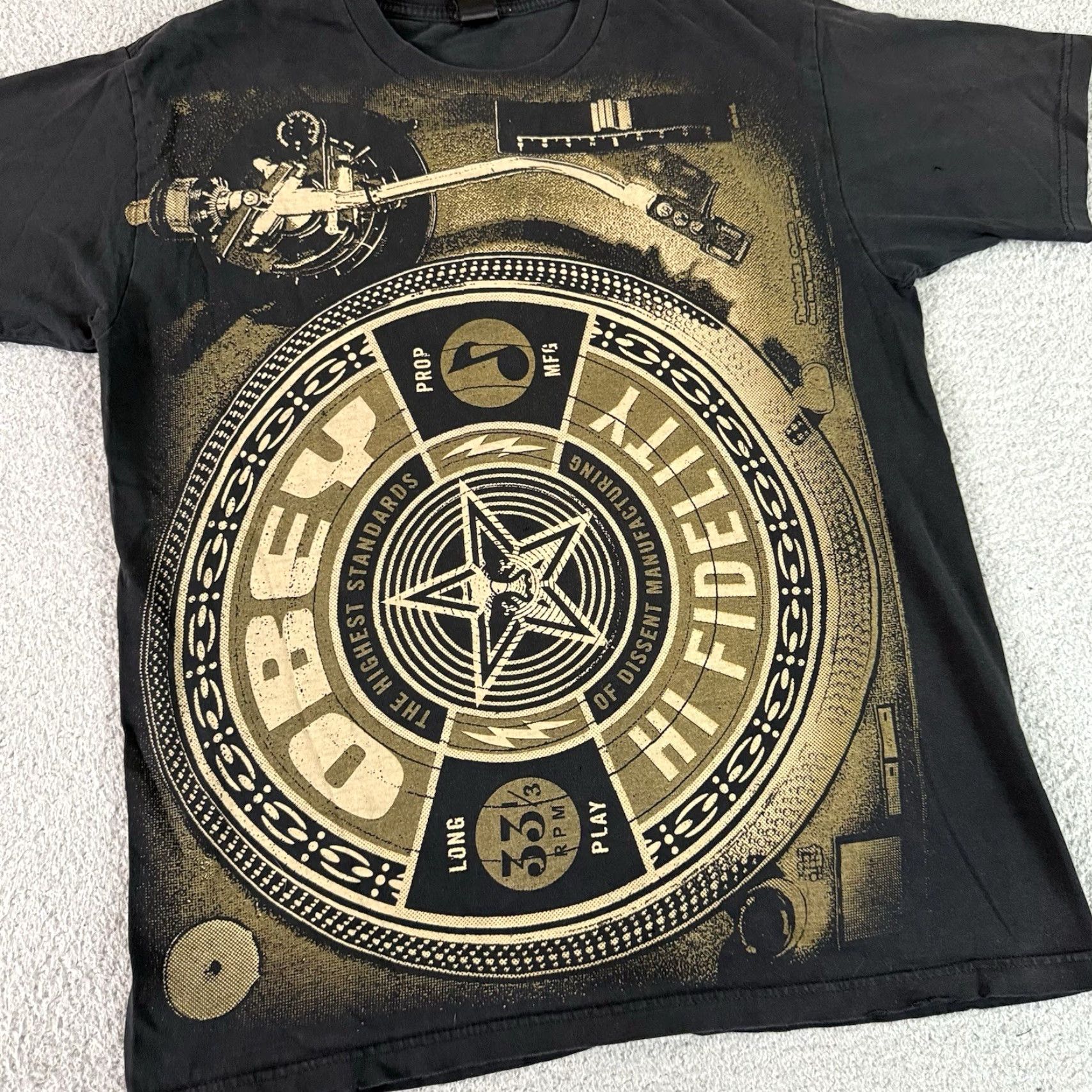 Obey OBEY T Shirt Adult Large Black Turntable Records Hi Fidelity AOP Streetwear Rare Size US L / EU 52-54 / 3 - 4 Thumbnail