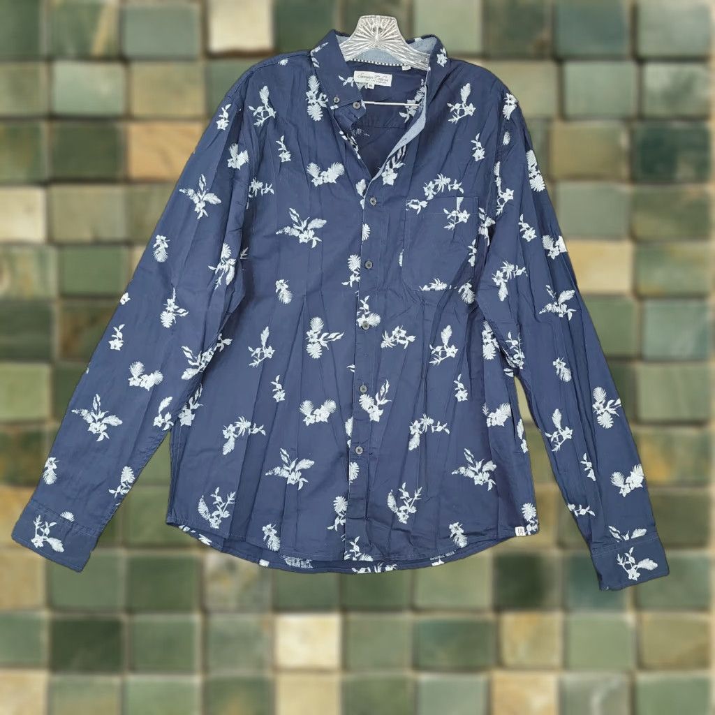Old Navy SOVEREIGN CODE Button-Up Shirt Men XL Blue Floral Long Sleeve Old Navy Regular Size XL Mens Size US XL / EU 56 / 4 - 1 Thumbnail