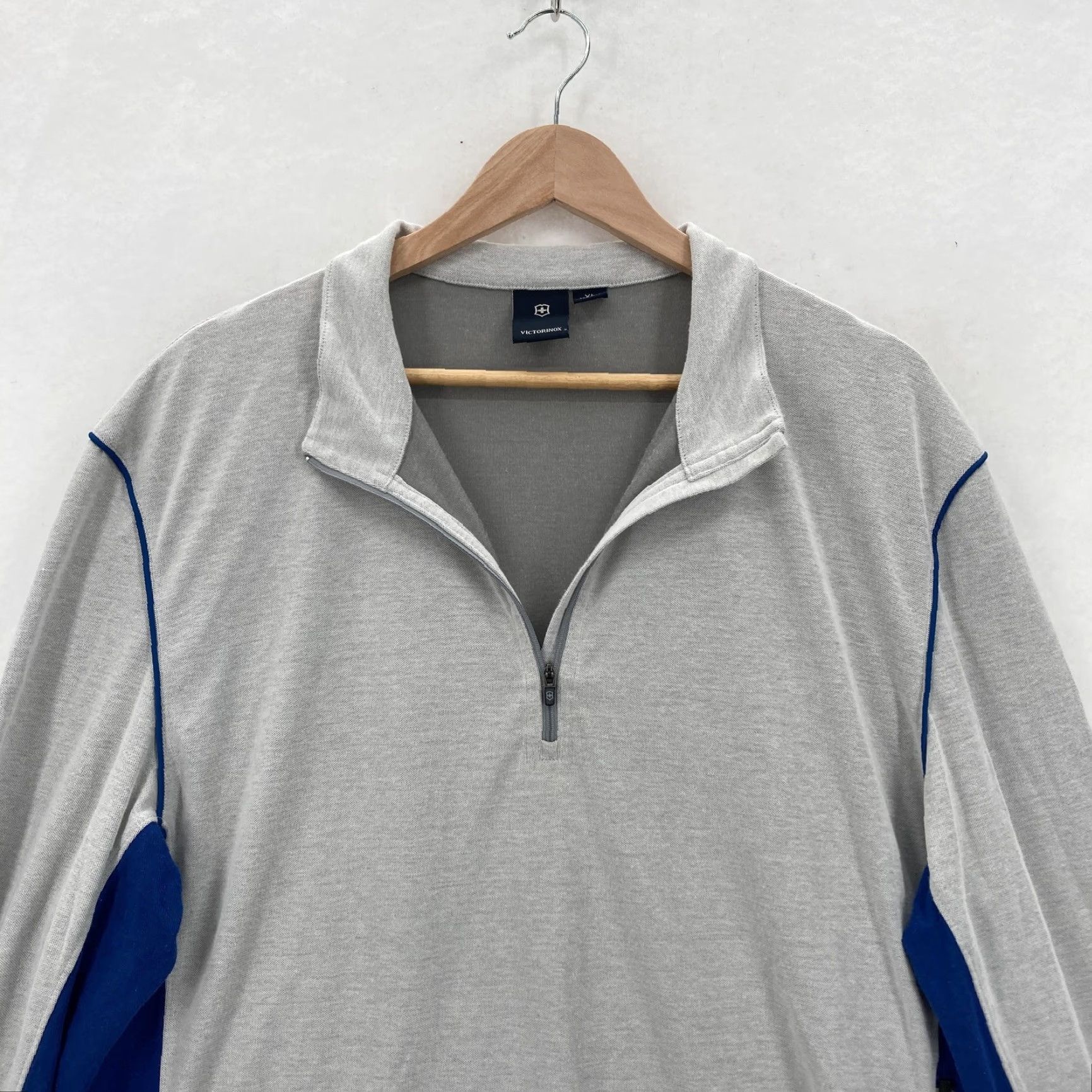 Victorinox Viktorinox Pullover Mens XL Gray Blue Quarter Zip Performance Long Sleeve Cocona Pullover Size US XL / EU 56 / 4 - 2 Thumbnail