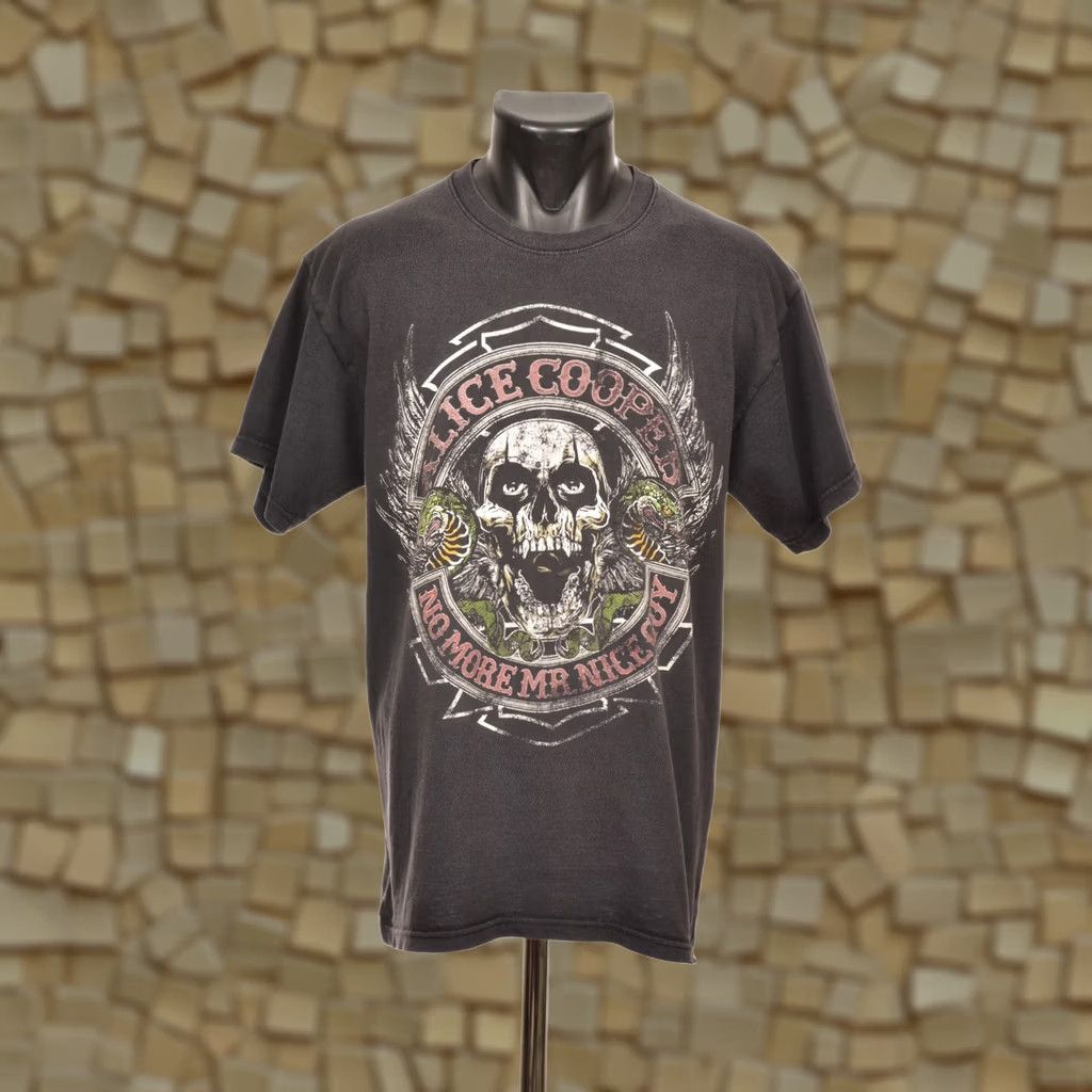 Fruit Of The Loom Fruit of the Loom Alice Cooper No More Mr Nice Guy 2011 Tour T-Shirt Tee Size L Black Mens 100% Cotton Short Sleeve Vintage? Size US L / EU 52-54 / 3 - 1 Thumbnail