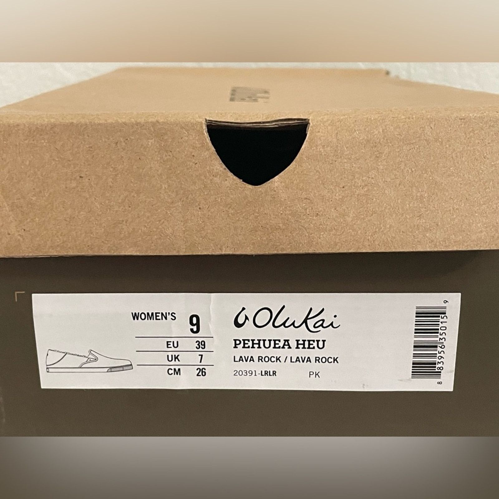 Olukai OLUKAI Pehuea Heu Slip-On Women’s size 9 in Black Nubuck Size US 9 / IT 39 - 12 Thumbnail