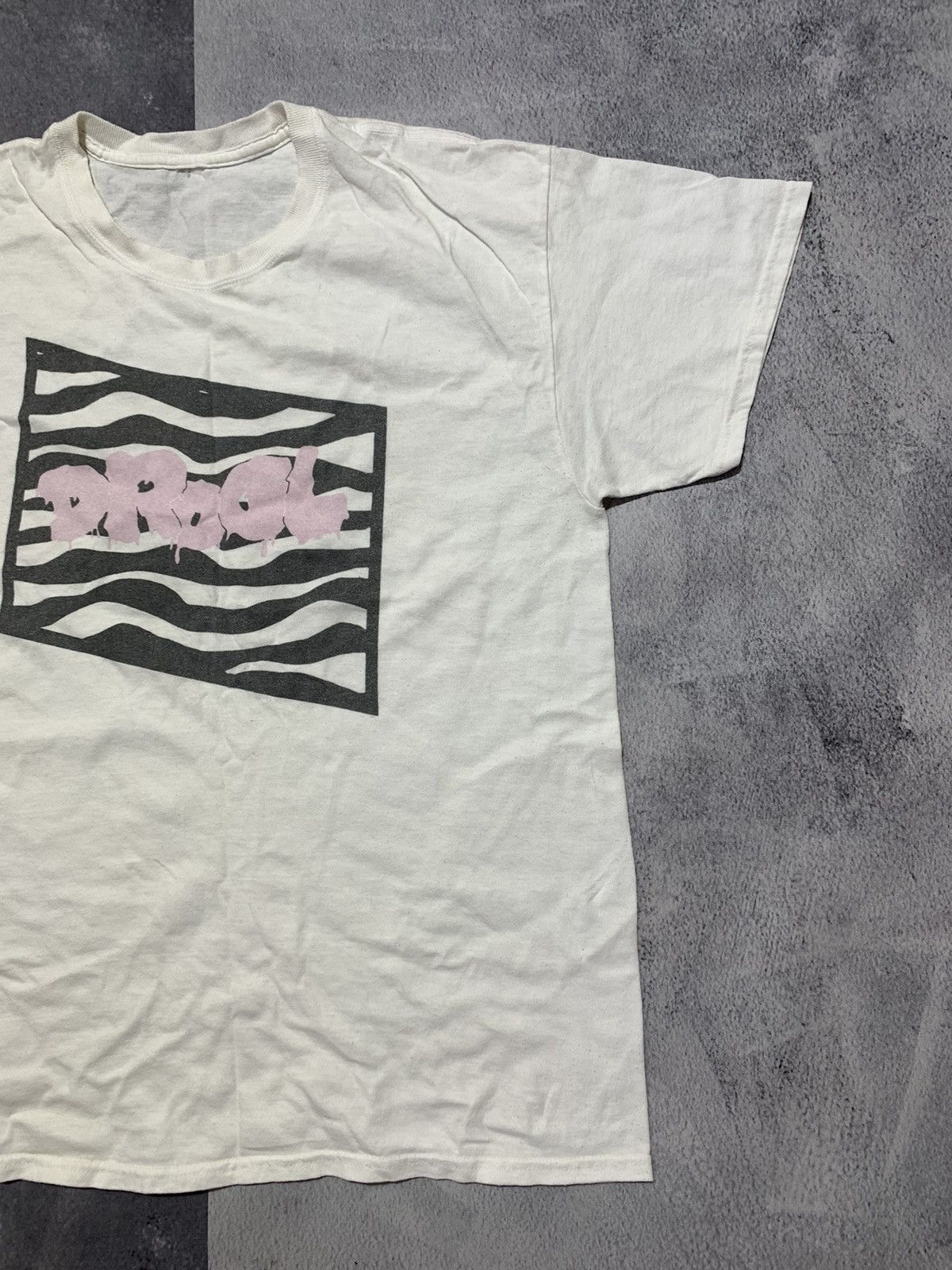 Band Tees Vintage Y2K Drool tee big logo streetwear size L Size US L / EU 52-54 / 3 - 3 Thumbnail