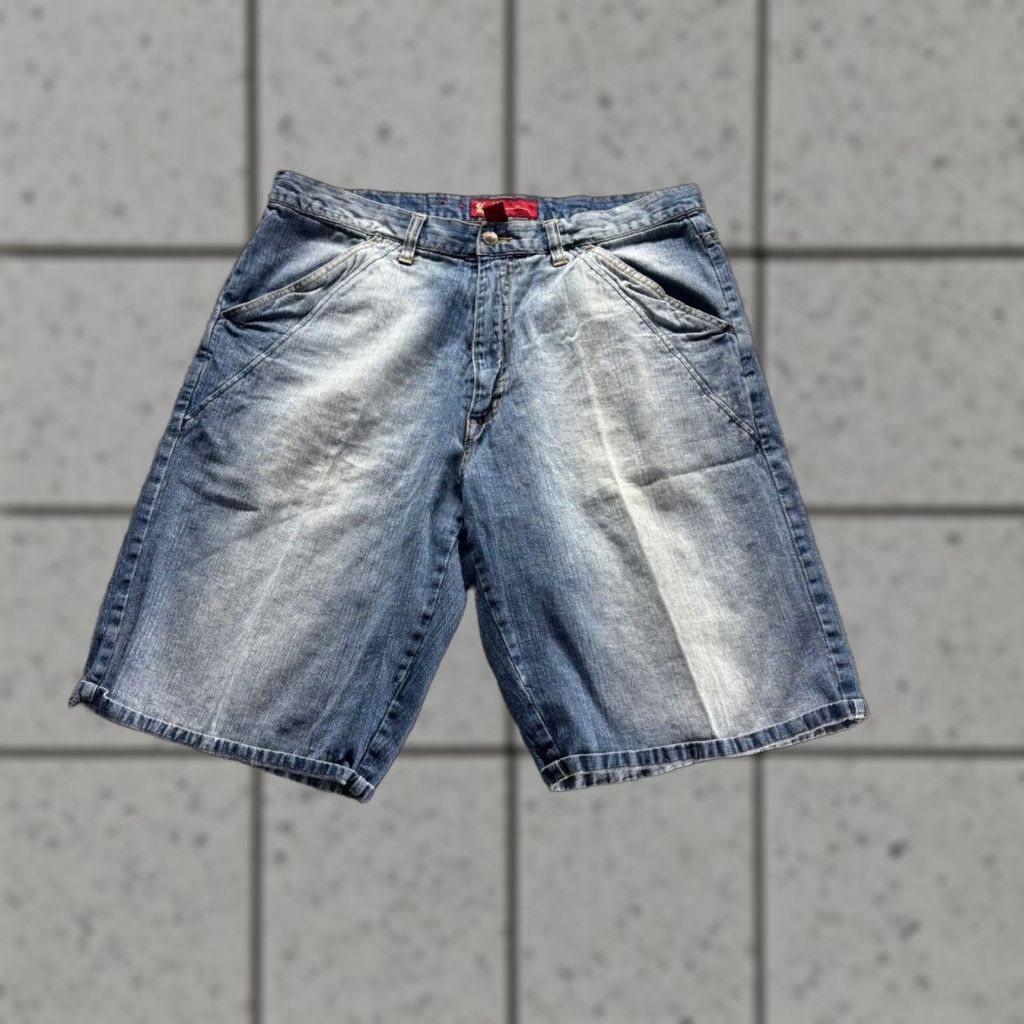 VINTAGE Karl Kani Bermuda Shorts Mens 38 Blue Light Wash Denim Bermuda Casual 13 Inseam Pockets