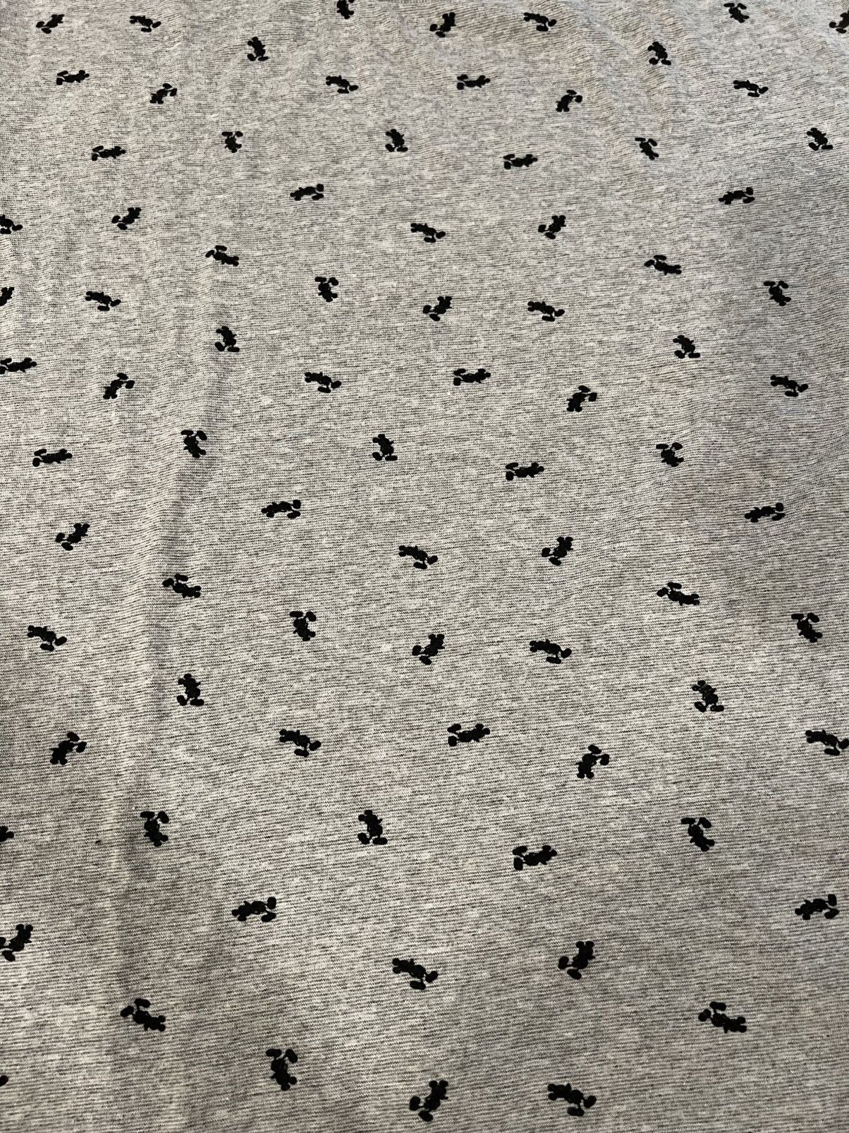 Disney Disney Grey T-Shirt Size US L / EU 52-54 / 3 - 5 Thumbnail