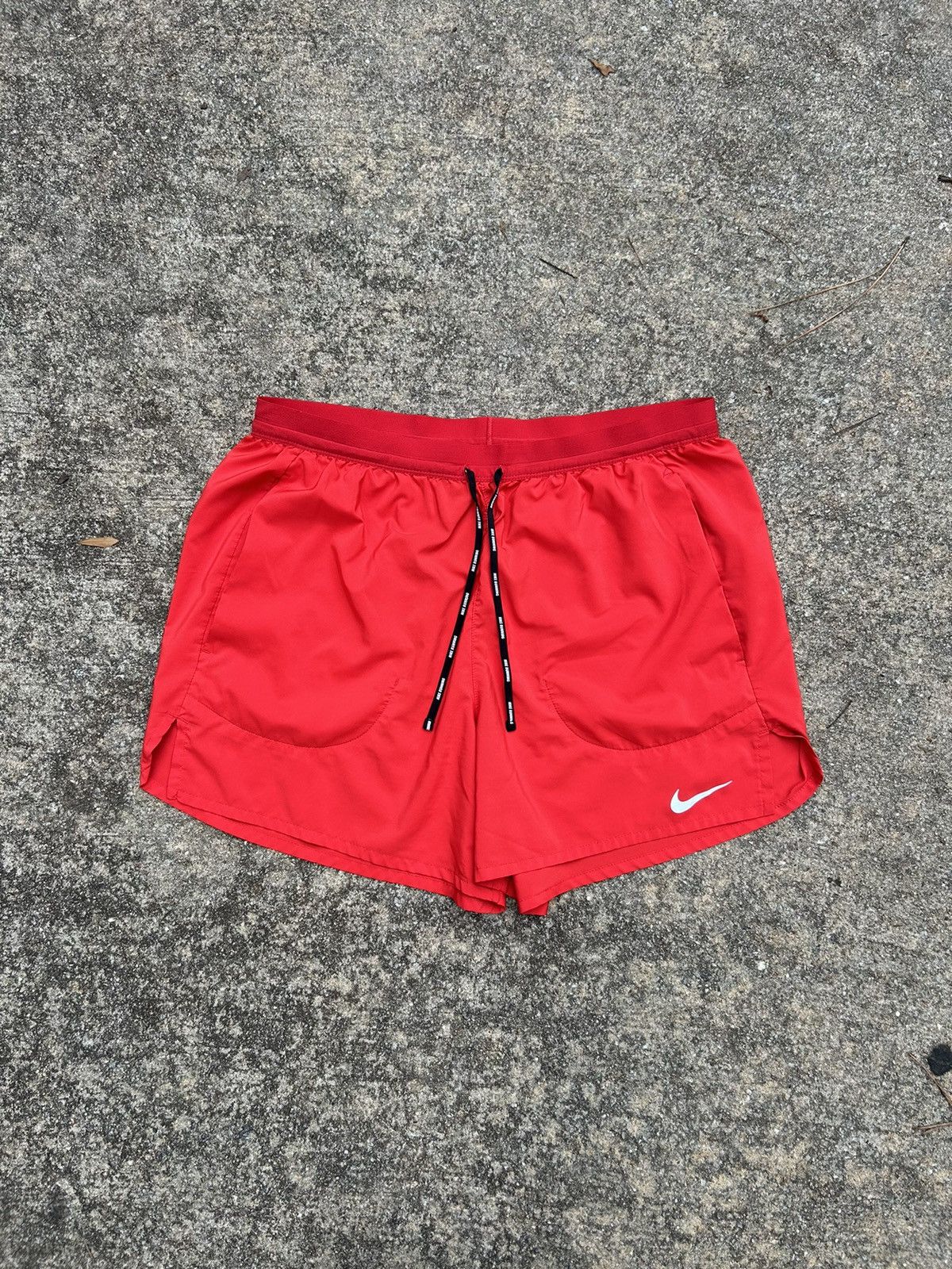 Nike Nike Men’s Challenger Running Short Size US 34 / EU 50 - 1 Thumbnail