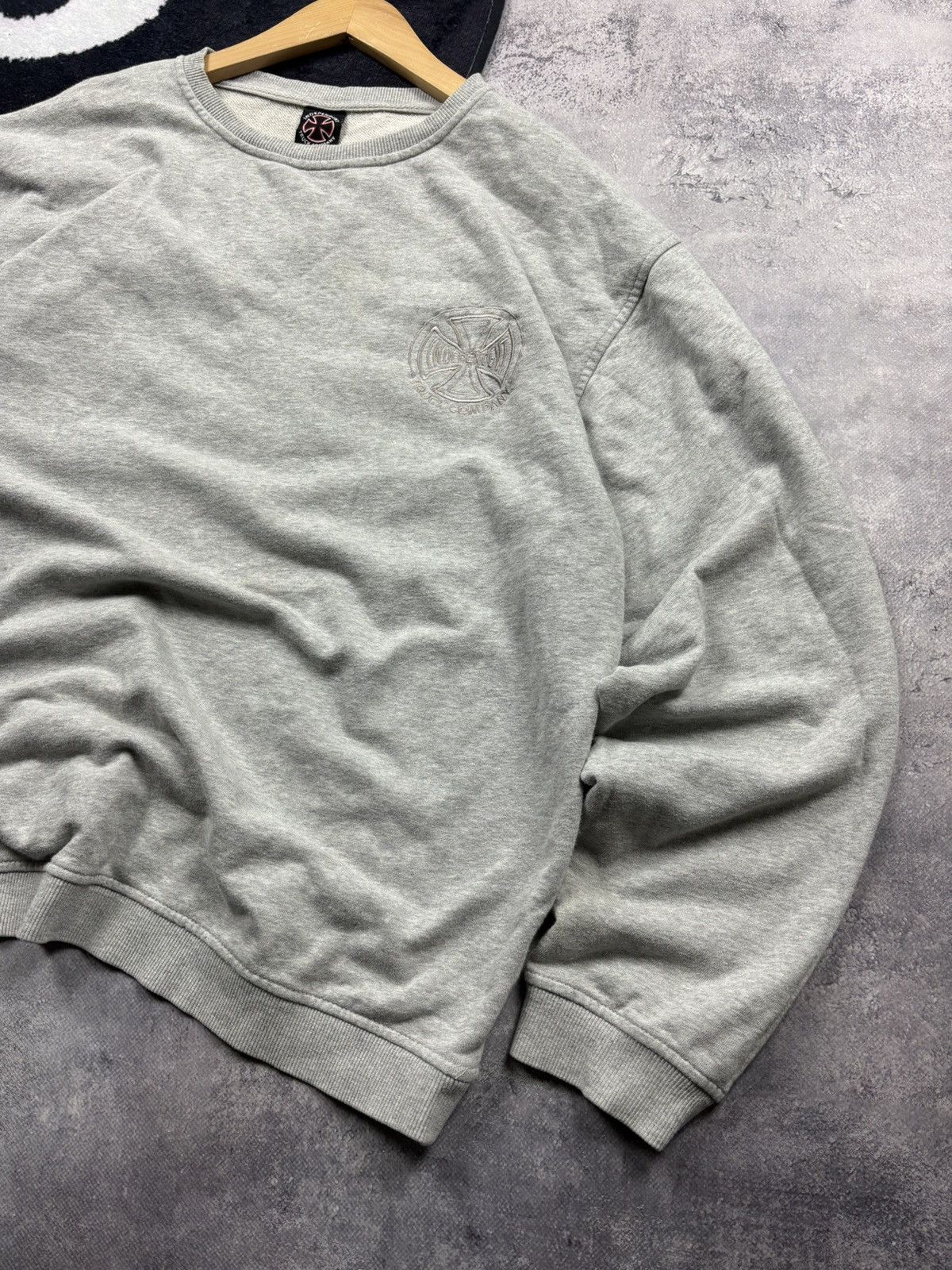 Independent Truck Co. INDEPENDENT Truck Company Vintage Big Logo Sweatshirt Rare Size US XL / EU 56 / 4 - 2 Thumbnail