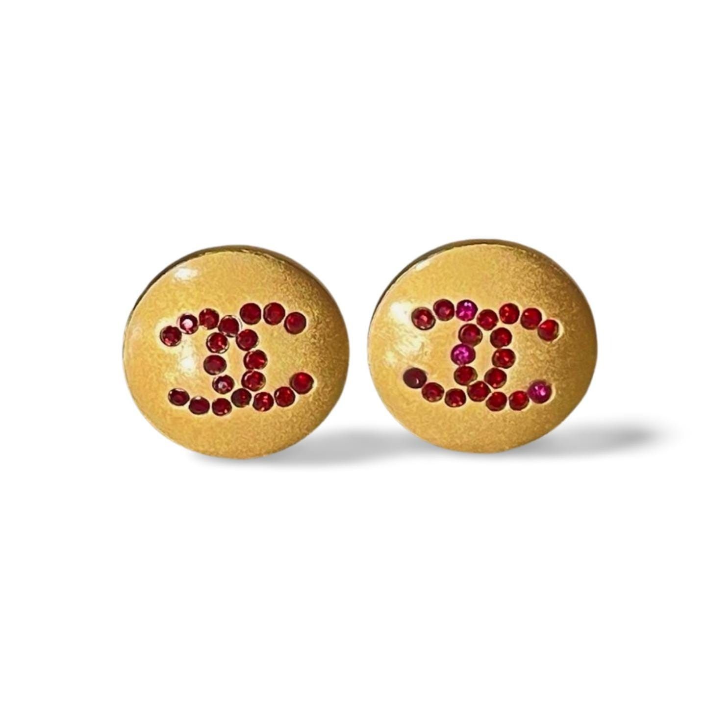 Chanel Vintage CHANEL golden round stud earrings with red crystals Size ONE SIZE - 1 Thumbnail
