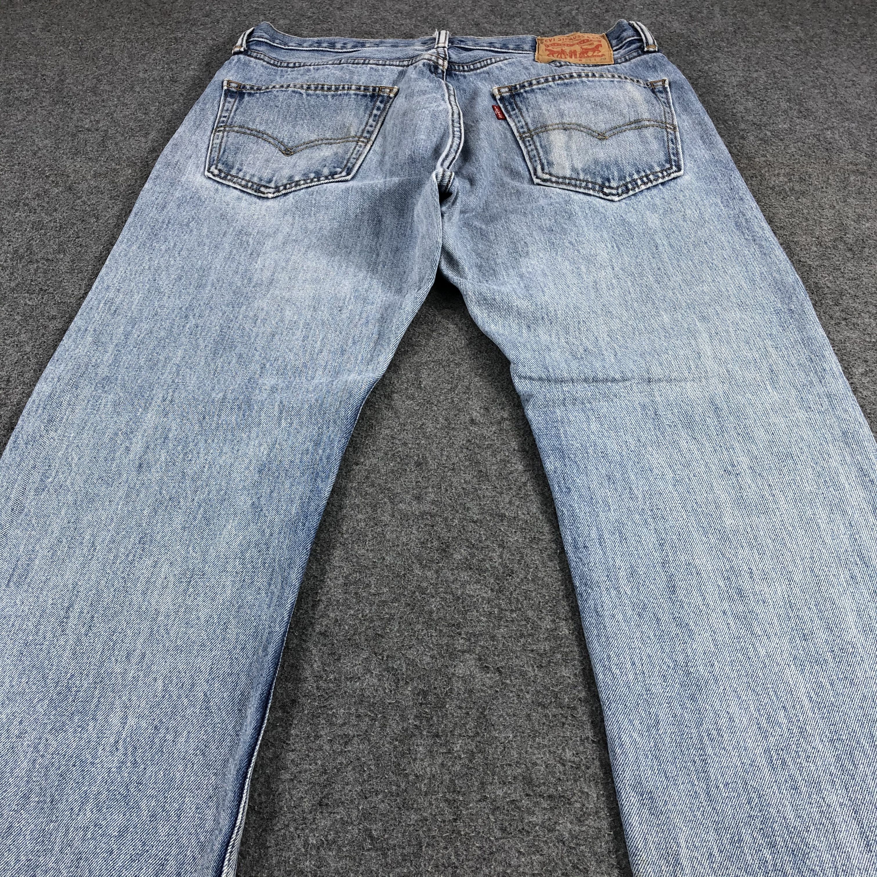 Levi's Vintage Light Wash Levis 505 Jeans-JM1132 Size US 35 - 4 Thumbnail
