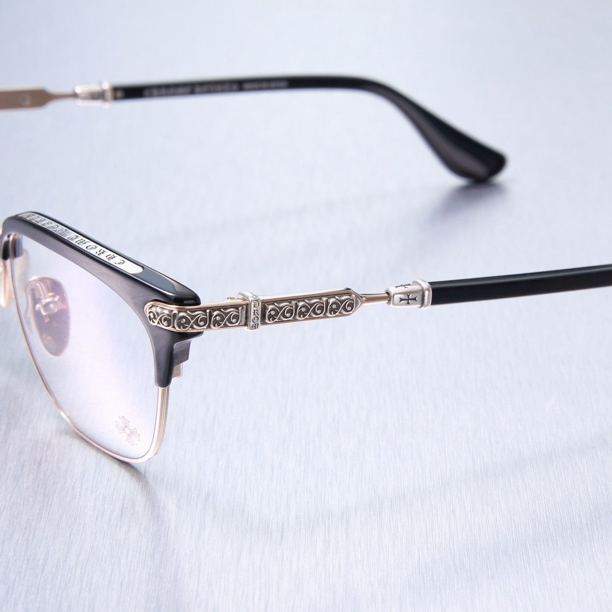 Chrome Hearts CHROME HEARTS VERTICAL SMILE II BLACK/ GOLD PLATED GLASSES Size ONE SIZE - 3 Thumbnail