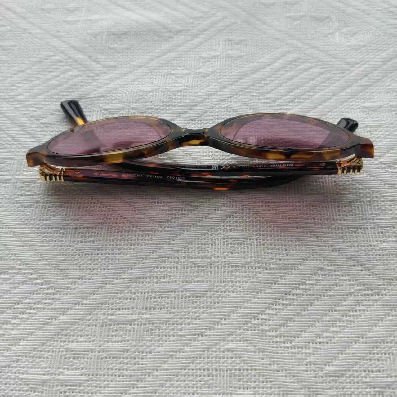 Miu Miu MIU MIU Nerd Logo Temple Oval Shades Tortoiseshell Unisex Size ONE SIZE - 3 Thumbnail