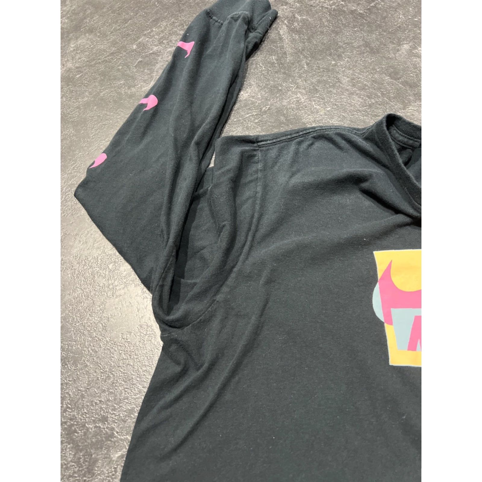 Nike NIKE SB Shirt XL Regular Fit Black Long Sleeve Tee Skateboarding Swoosh Mens Size US XL / EU 56 / 4 - 6 Thumbnail