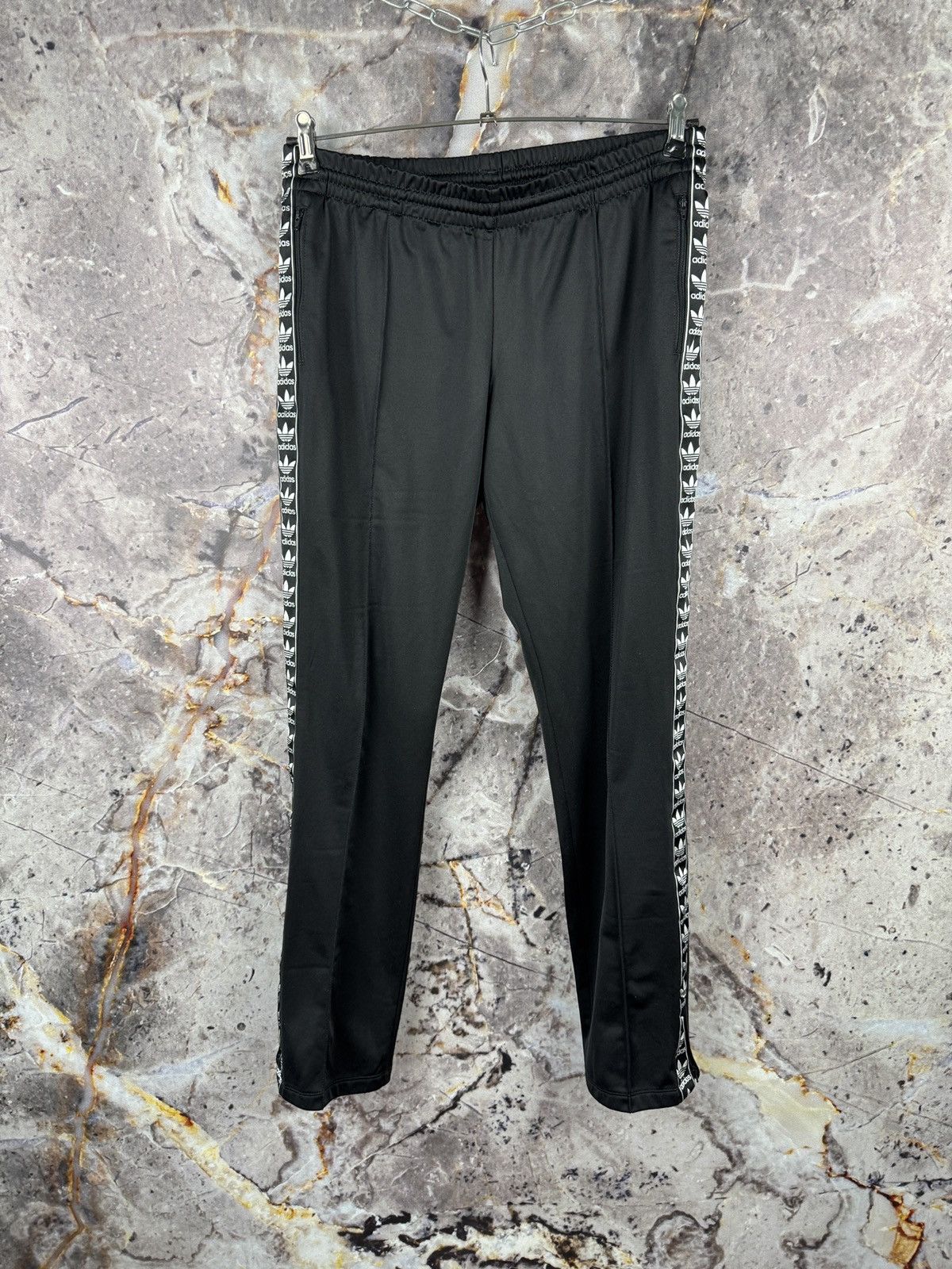 Adidas Adidas Navy Track Pants Athletic Joggers With Side Stripes Size 34" / US 12 / IT 48 - 1 Thumbnail