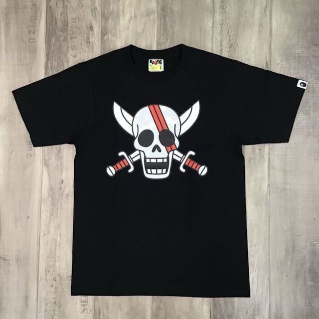 Bape 🔥Aoyama Exclusive🔥 One Piece × BAPE CAMO Shanks T-Shirt APE Size US S / EU 44-46 / 1 - 1 Thumbnail