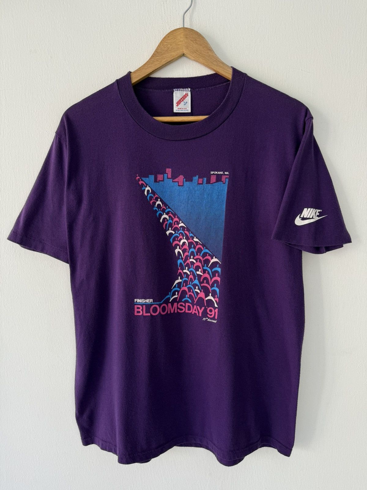 Nike 90’s Nike Bloomsday. Size US L / EU 52-54 / 3 - 2 Thumbnail