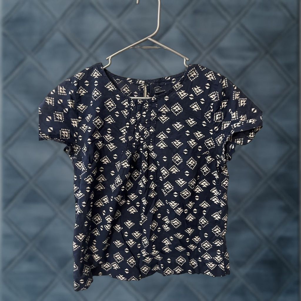 Gap Gap Blouse Short Sleeve Womens M Navy Blue White Geometric Western Print Knit Classic Aztec Summer Casual Shirt Size M / US 6-8 / IT 42-44 - 1 Thumbnail