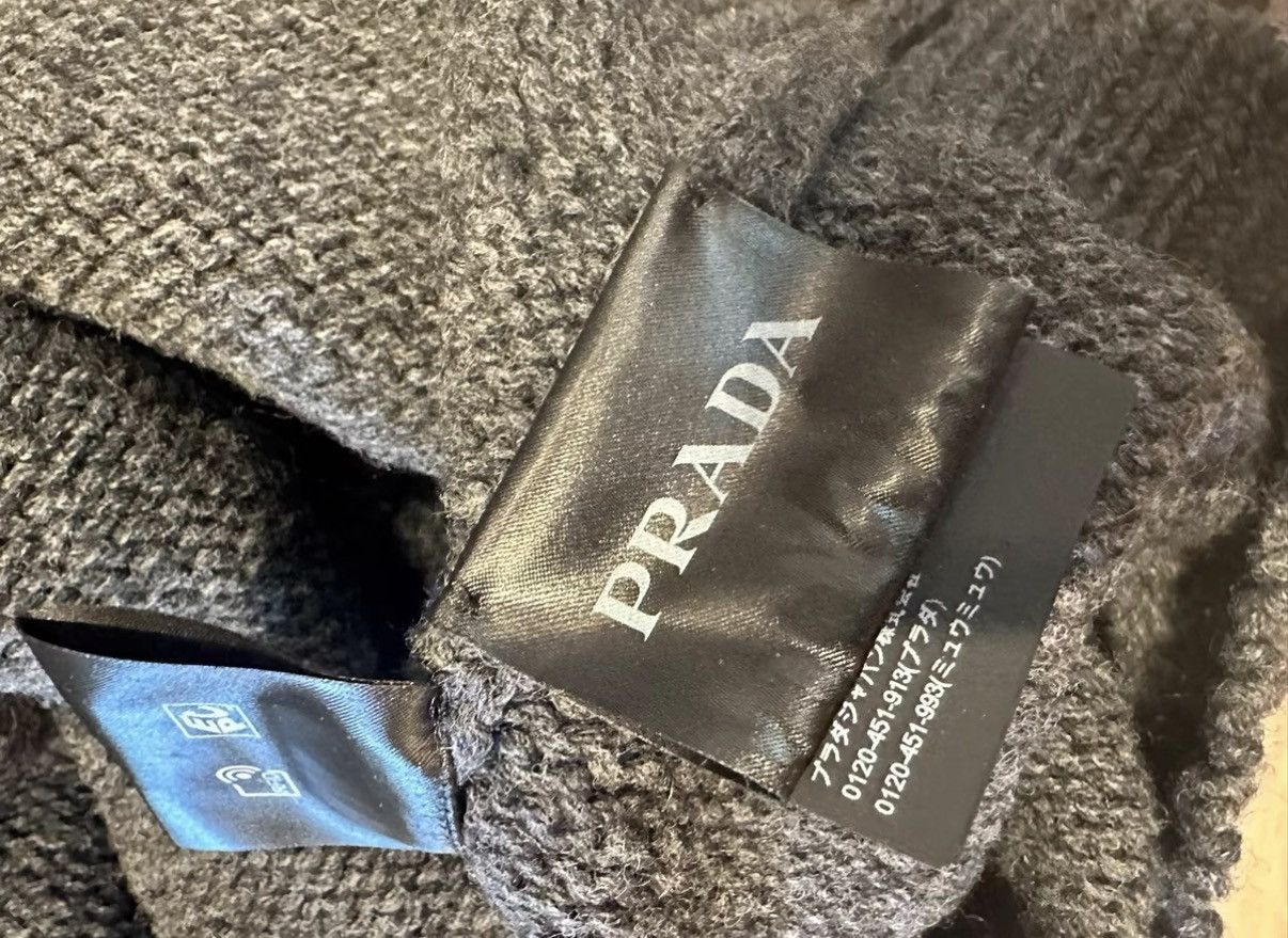 Prada PRADA new-season runway knitwear Size US S / EU 44-46 / 1 - 4 Thumbnail