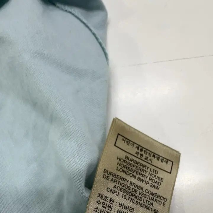 Other Burberry Burberry Logo Embroidered Casual T-Shirt-2507 Size US L / EU 52-54 / 3 - 3 Thumbnail
