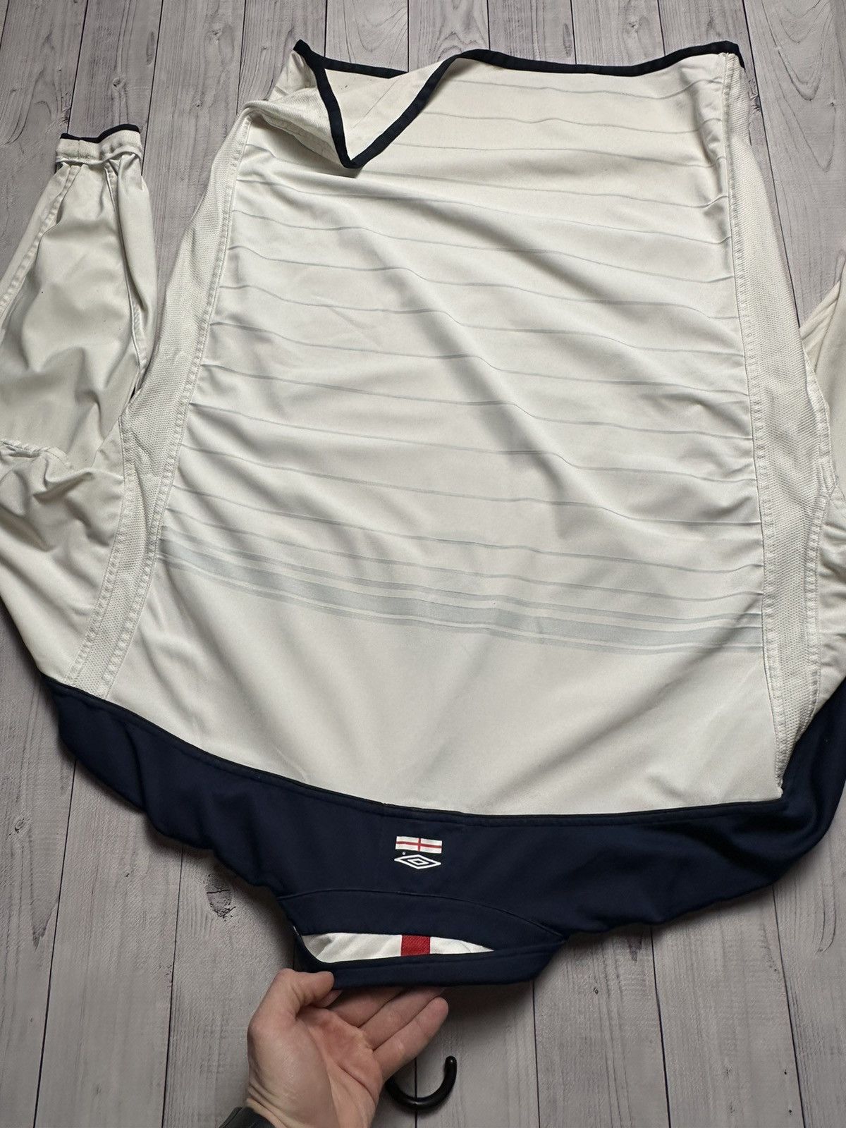 Umbro × Vintage Vintage England Umbro soccer jersey long sleeve size XXL Size US XXL / EU 58 / 5 - 10 Thumbnail
