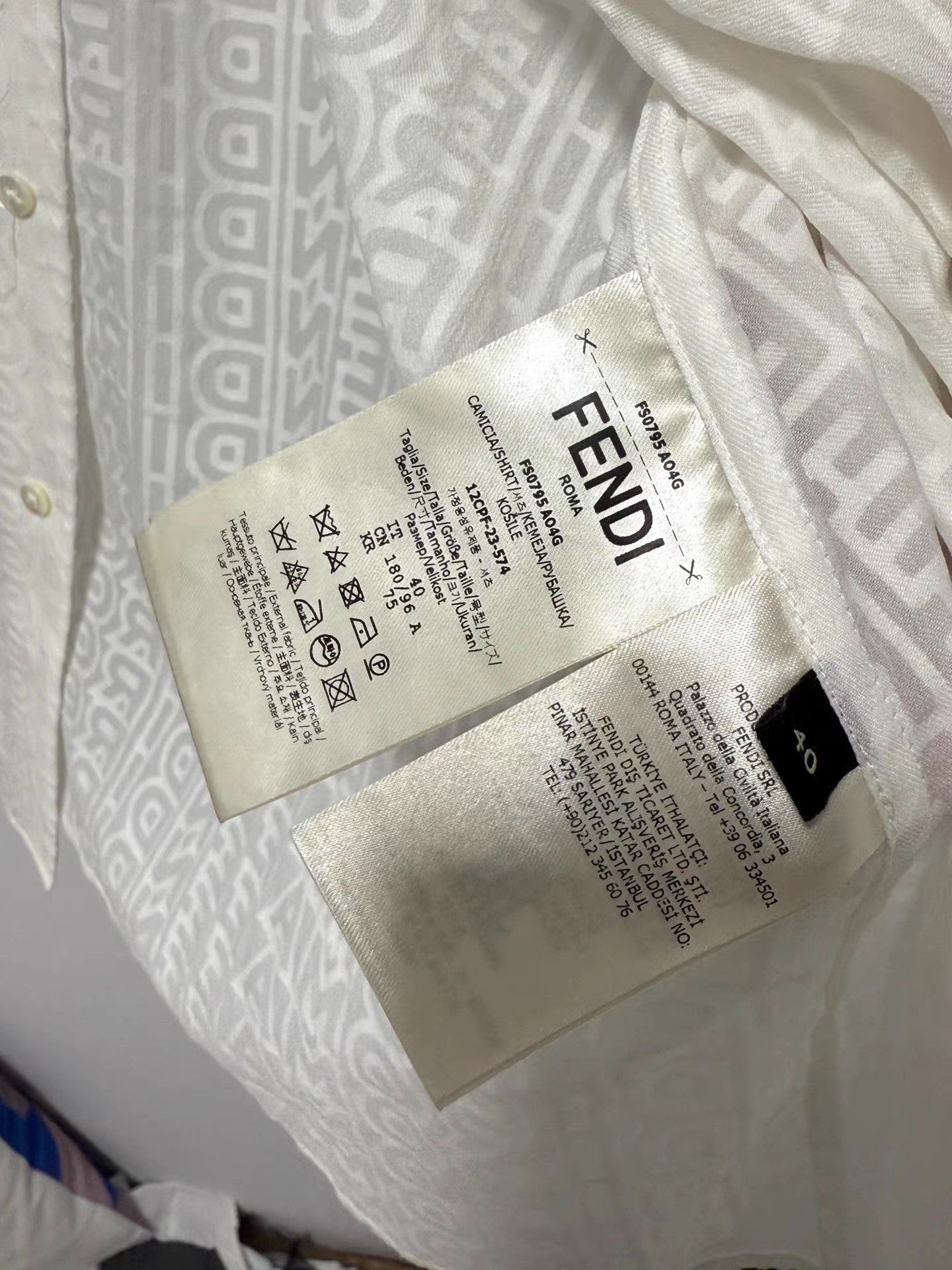 Fendi FENDI All-Over Print Short Sleeve T-shirt K13 Size US XXS / EU 40 - 4 Thumbnail