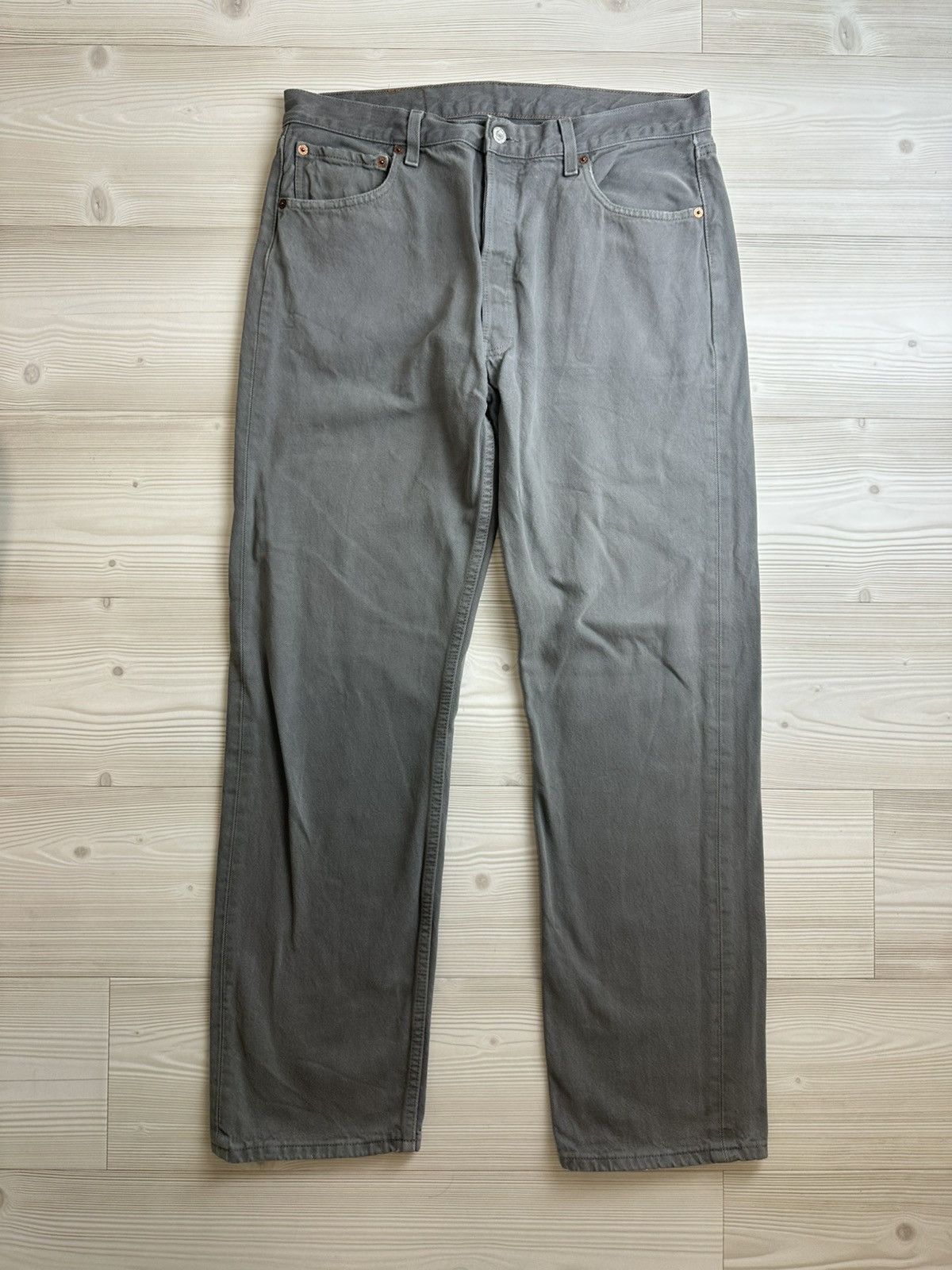 Levi's Vintage Clothing Levi’s vintage 501 36/32 99’ grey Size US 36 / EU 52 - 1 Thumbnail