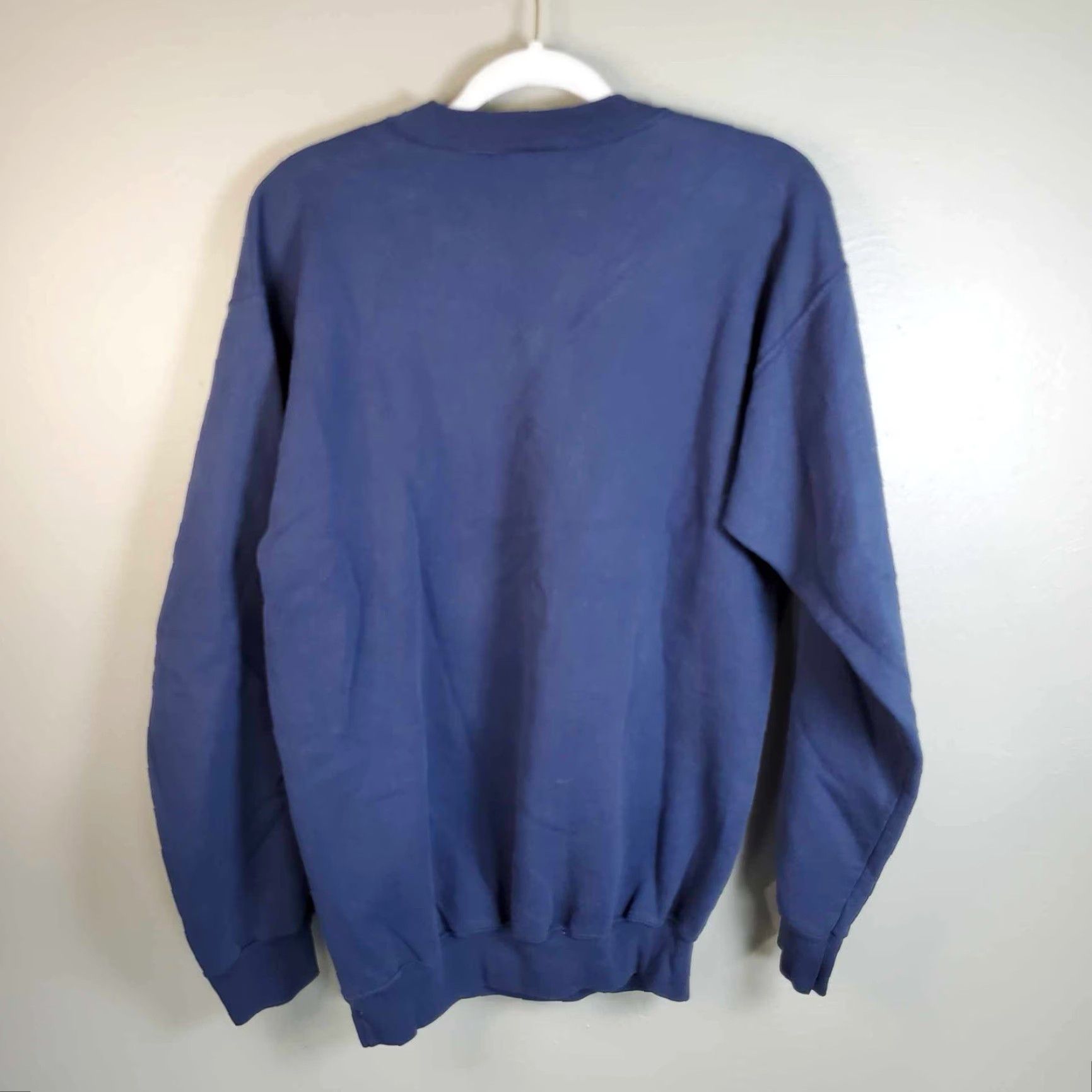 Champion VINTAGE CAT Equipment Sweater Mens M Blue Y2K Champion Sweatshirt Pullover Size M Regular Top Boys Girls Mens Size US M / EU 48-50 / 2 - 7 Thumbnail
