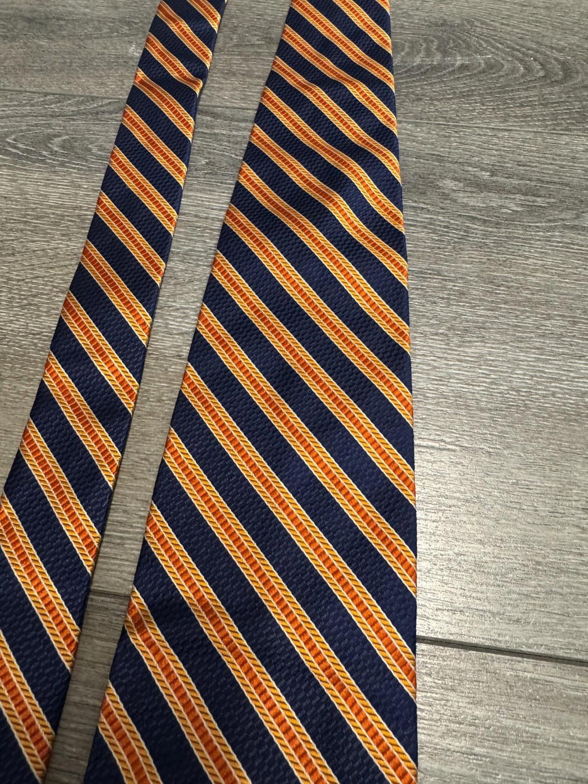Brooks Brothers Brooks Brothers Makers Striped Silk Tie Navy Blue Orange USA Size ONE SIZE - 3 Thumbnail