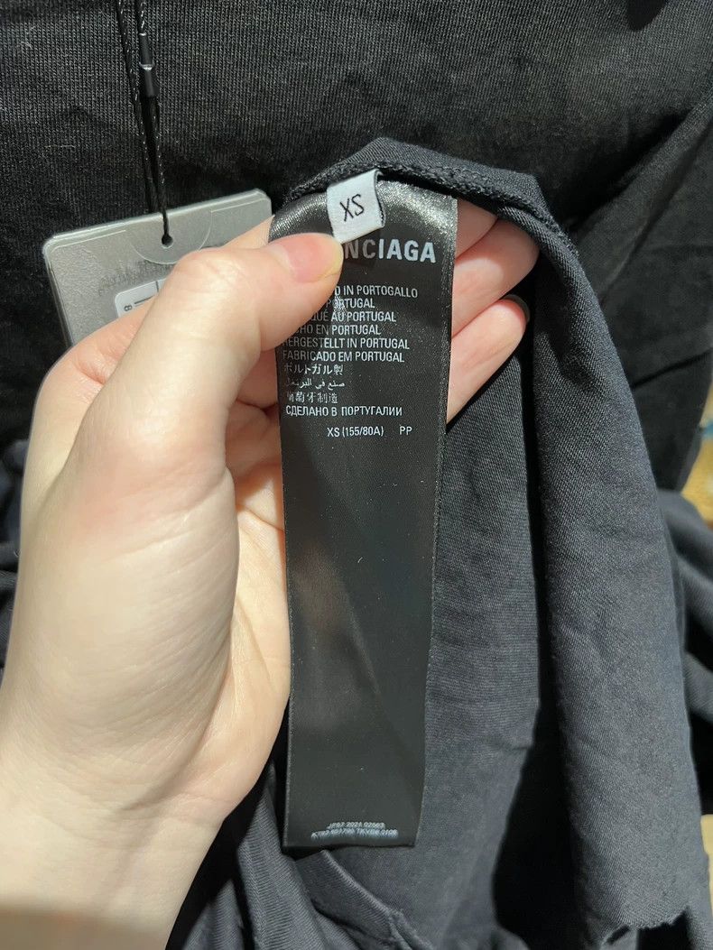 Balenciaga Balenciaga All Black Exploded Letter Short Sleeve 2022ss N Size US XS / EU 42 / 0 - 4 Thumbnail