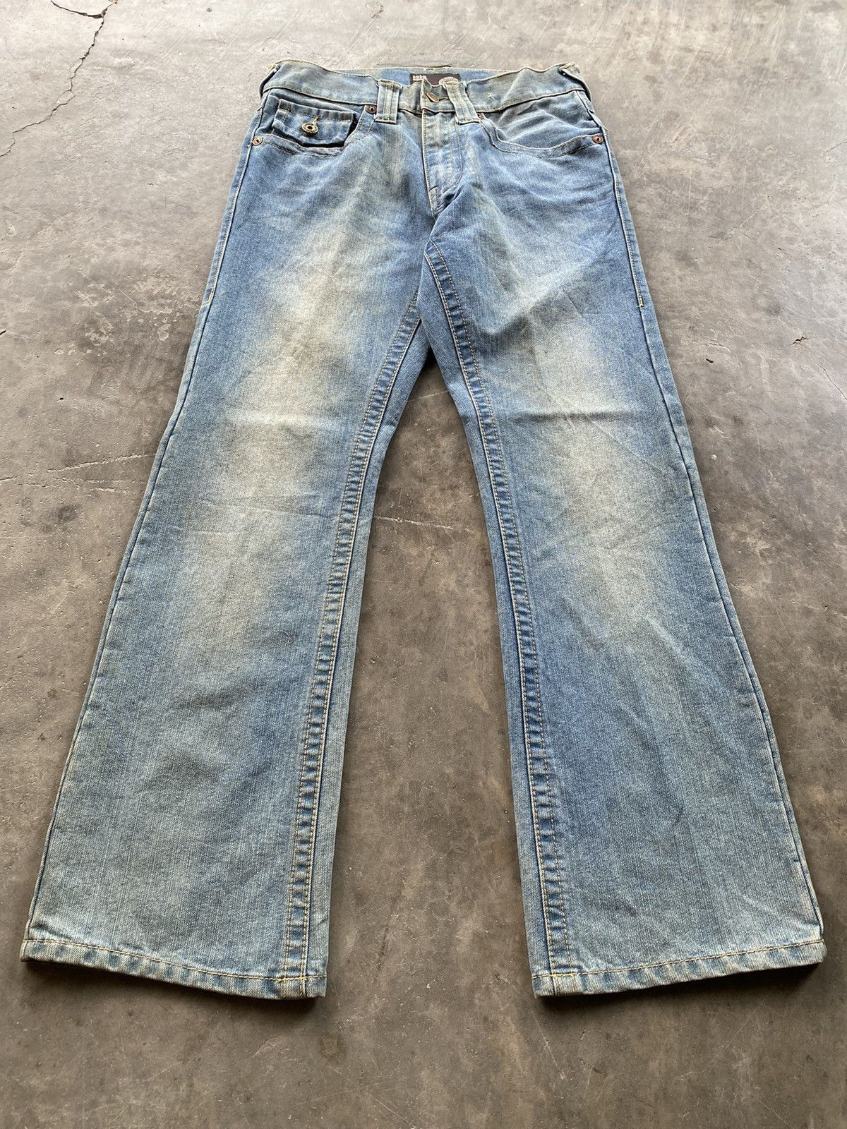 Hysteric Glamour × Japanese Brand Flare Jeans Japanese No boundaries Distressed 30x29 Size US 30 / EU 46 - 1 Thumbnail