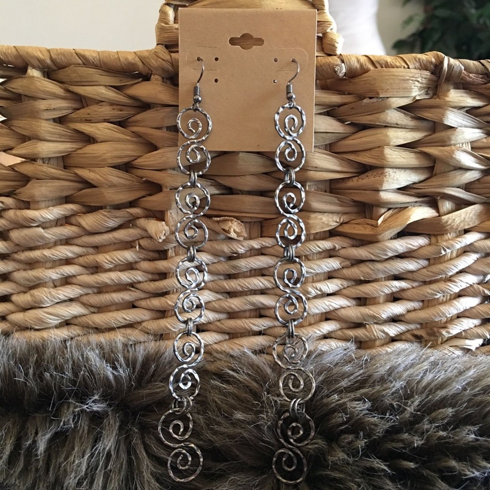 Vintage Vintage repurpose silver hammered coil earrings Size ONE SIZE - 1 Thumbnail