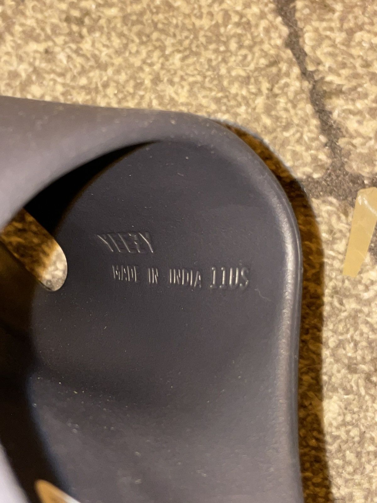 Yeezy Yeezy Slides Onyx US11/EU46 Size US 11 / EU 44 - 8 Thumbnail