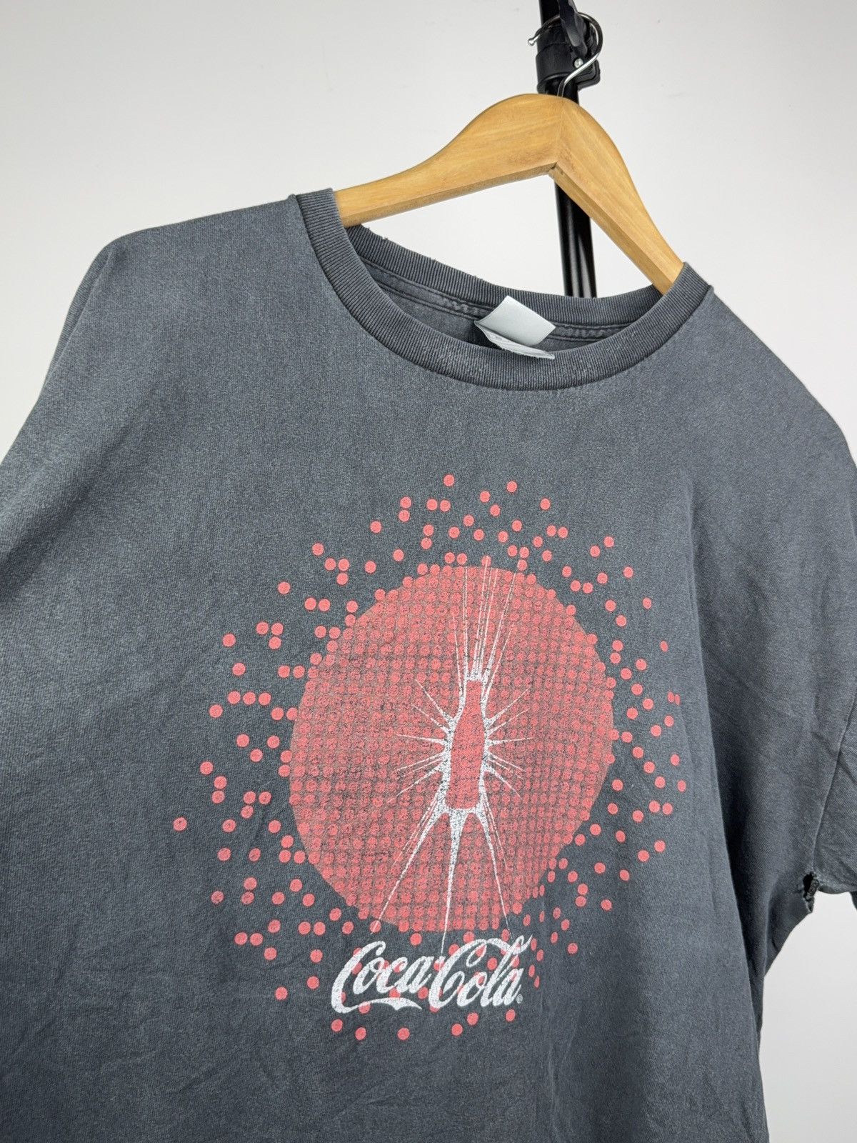 Coca Cola Vintage 90s Retro Coca-Cola Red Dot Bottle Graphic T-Shirt Size US XL / EU 56 / 4 - 2 Thumbnail