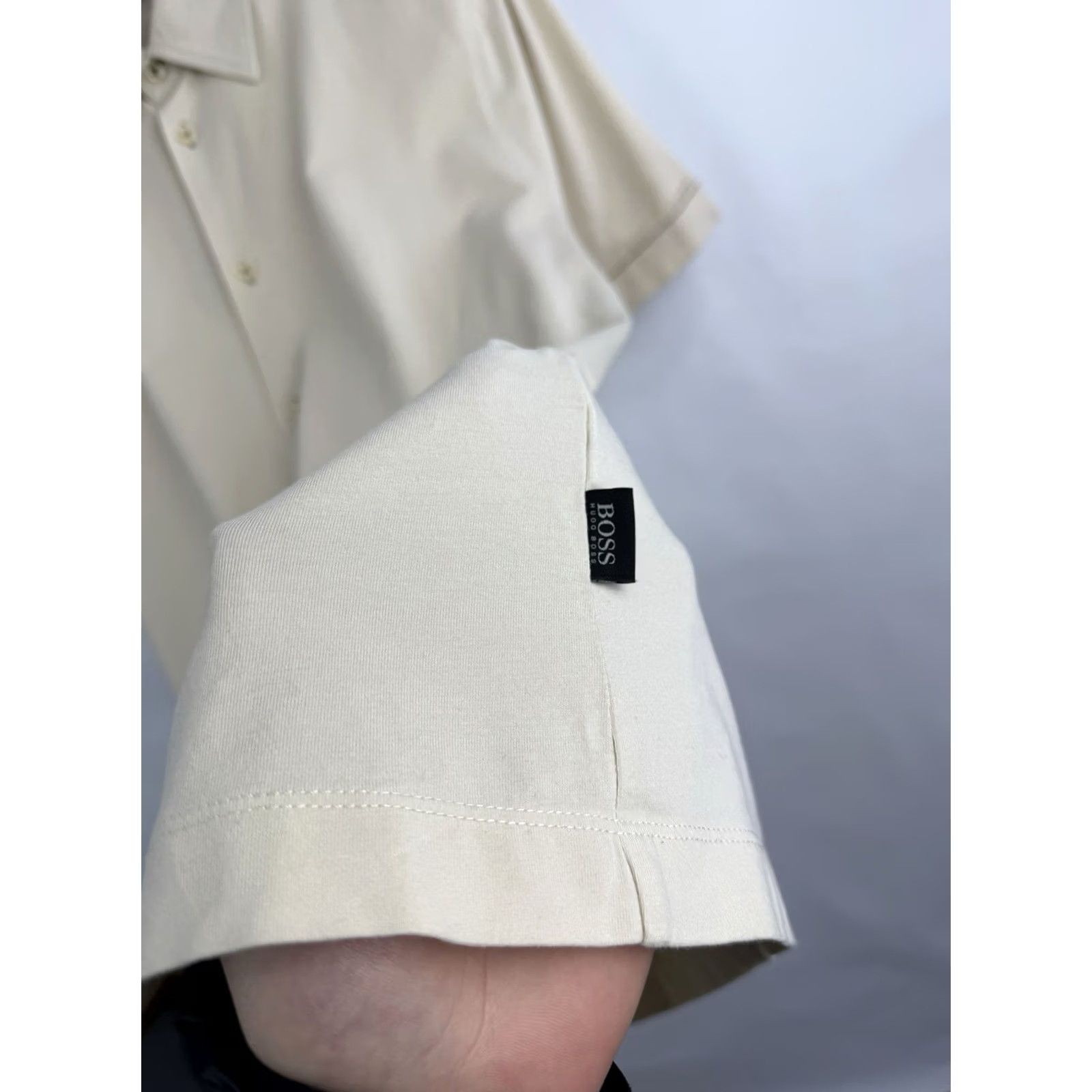 Hugo Boss VINTAGE Hugo Boss Button-Up Shirt Slim Fit 90s Mens Size L Beige) Size US L / EU 52-54 / 3 - 6 Thumbnail