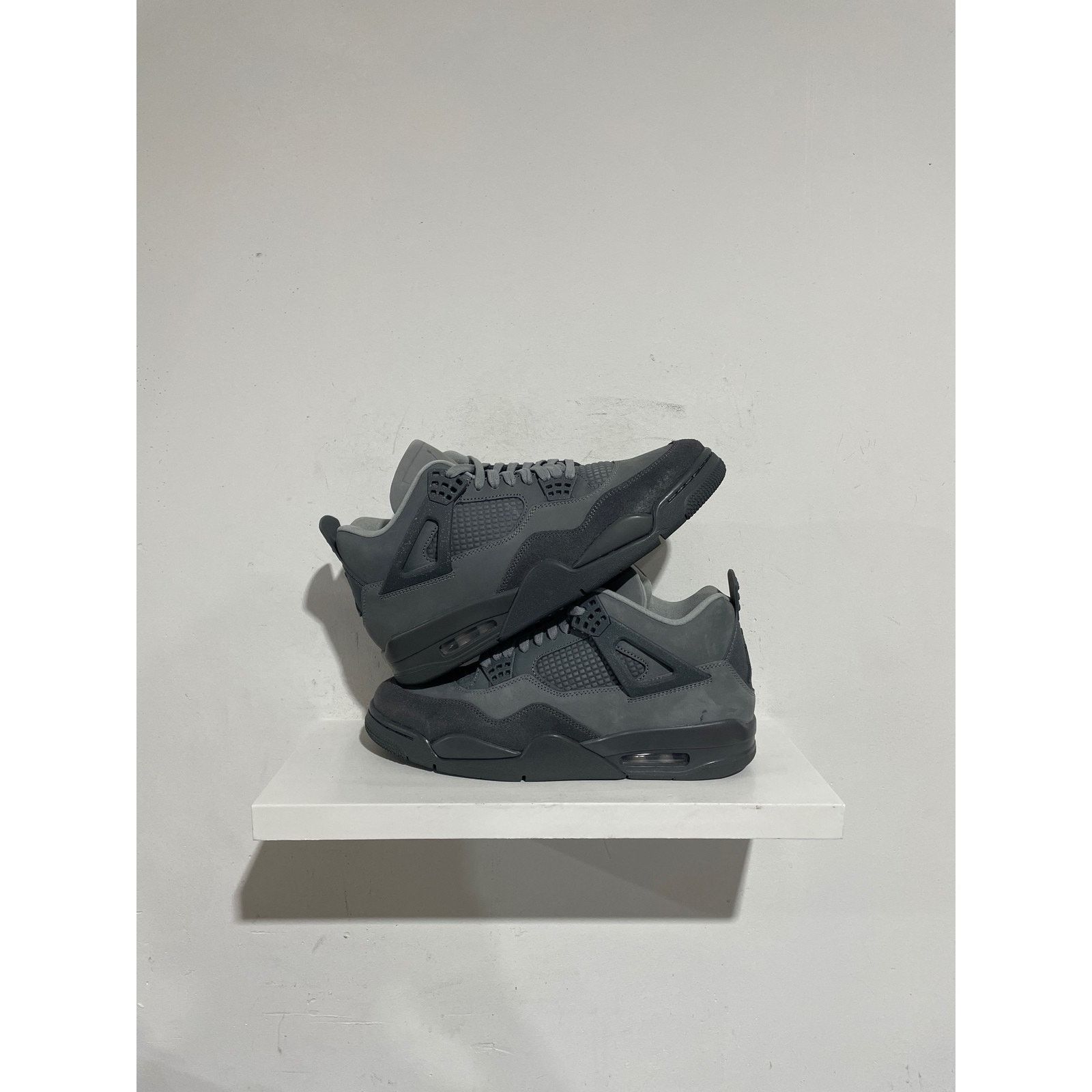 Nike JORDAN 4 RETRO PARIS OLYMPICS WET CEMENT' SIZE 10.5 PREOWNED Size US 10.5 / EU 43-44 - 1 Thumbnail