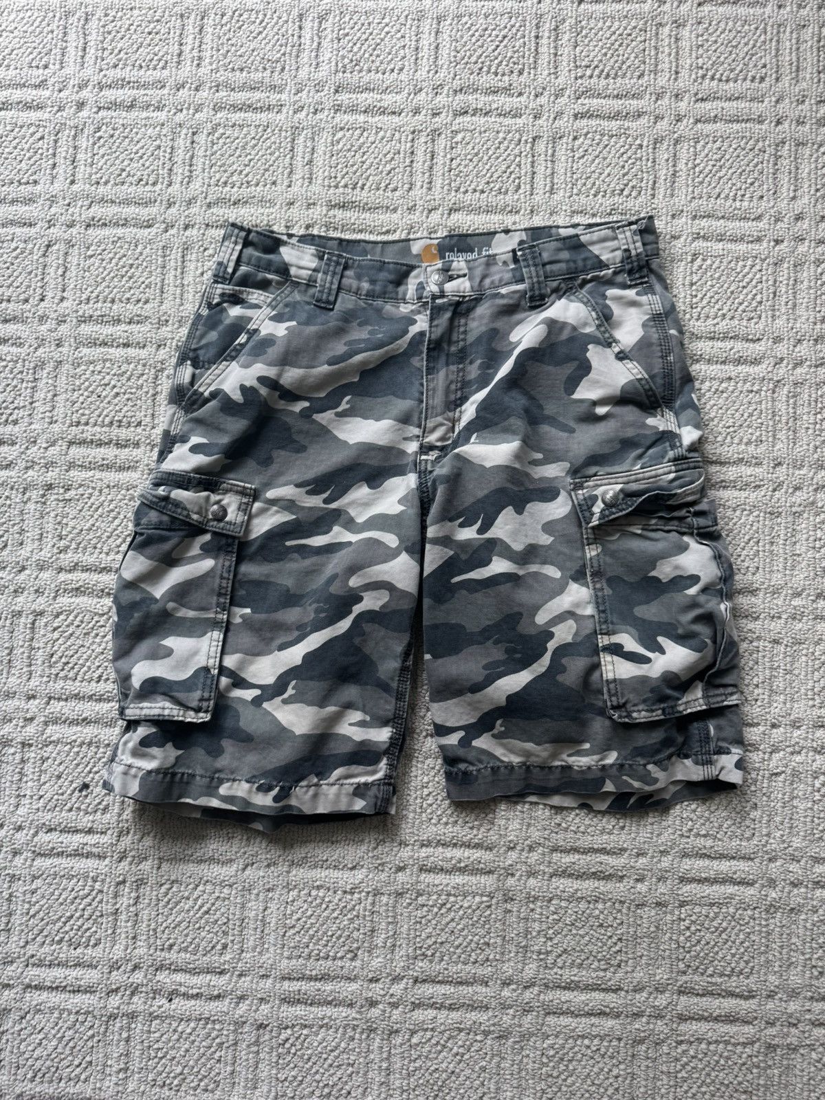 Carhartt Carhartt Camo Cargo Shorts Size US 34 / EU 50 - 1 Thumbnail