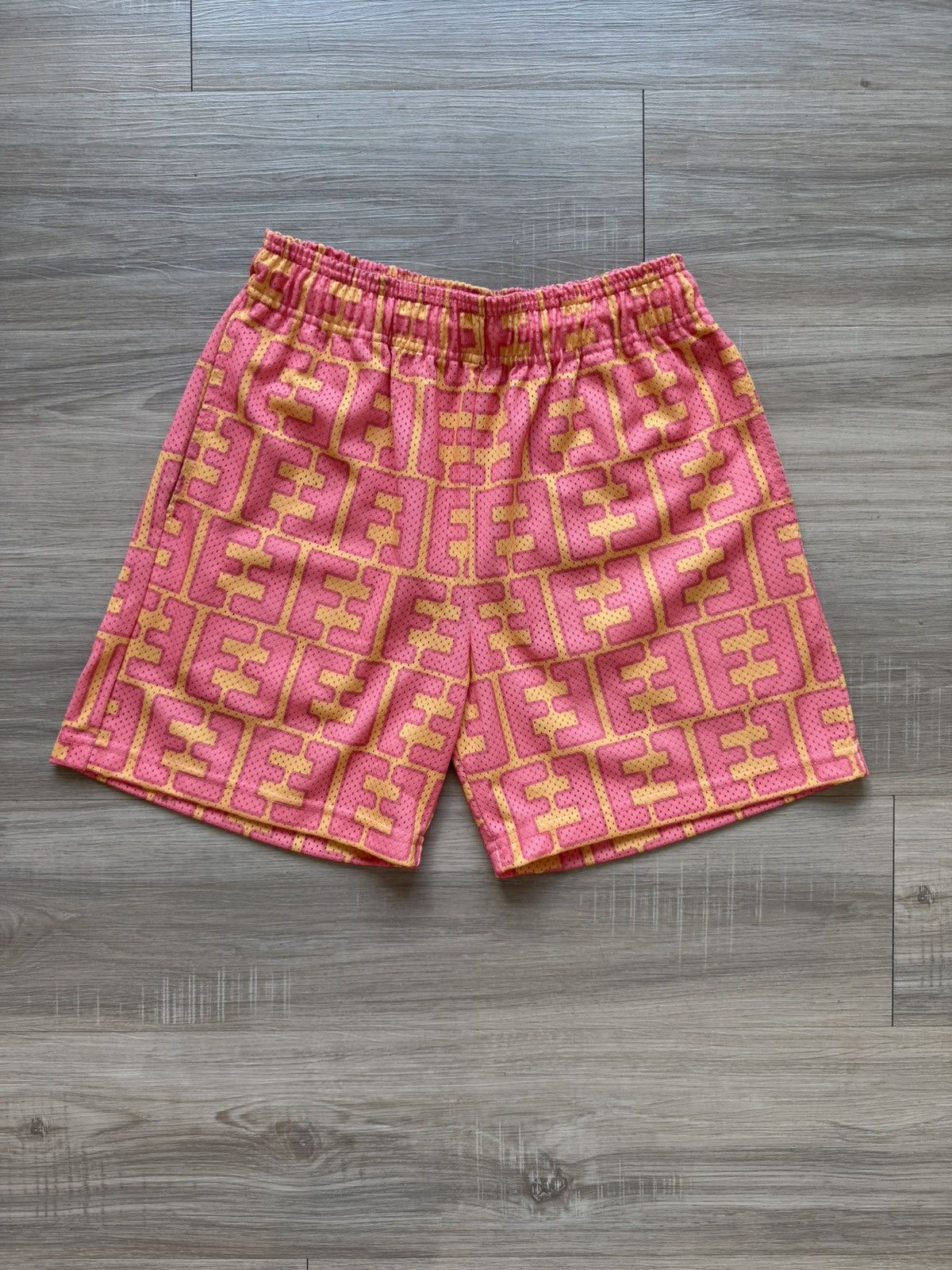 Eric Emanuel Eric Emanuel Short Fendi Size Small orange/yellow Size US 31 - 1 Thumbnail