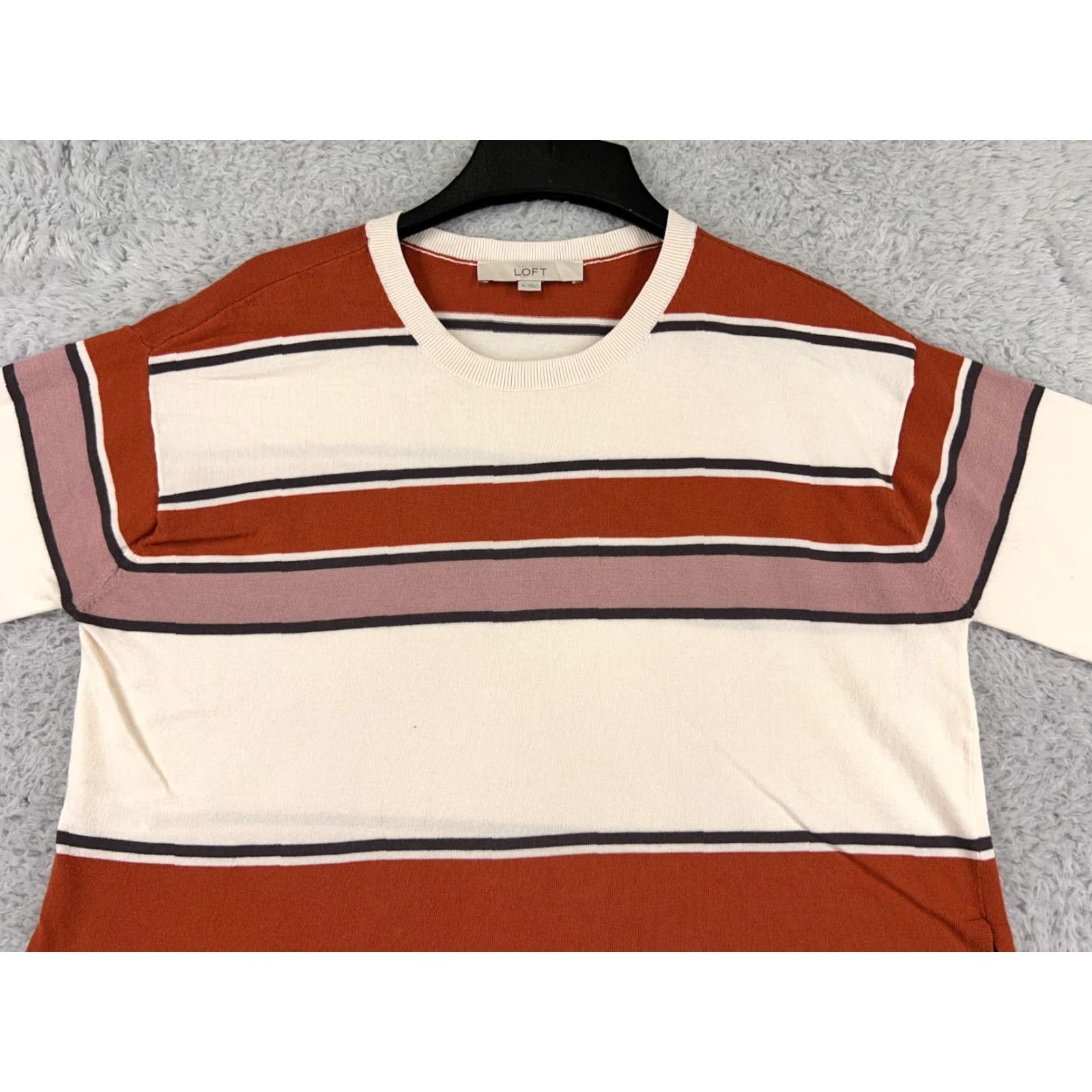 Ann Taylor Ann Taylor Loft Blouse Shirt Womens Medium M Beige Knit Rayon Blend Striped Pattern Fabric Type: Knit Size M / US 6-8 / IT 42-44 - 4 Thumbnail