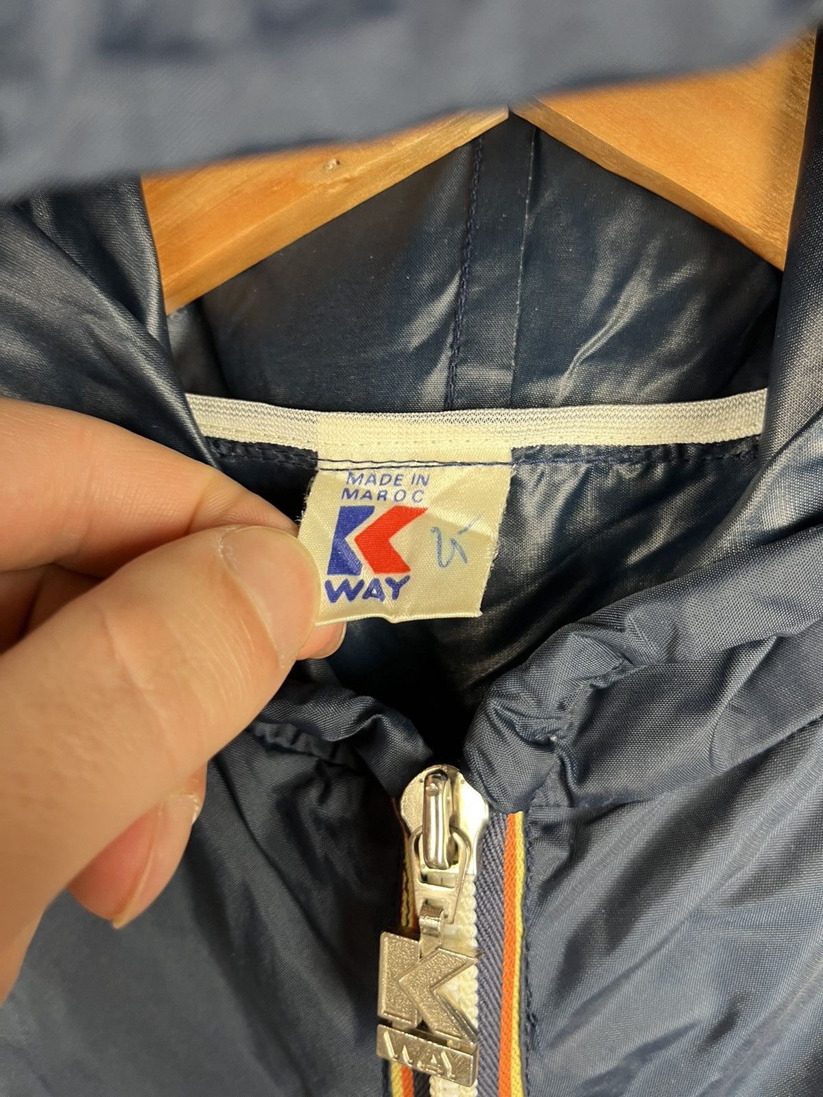 K-Way K-Way Vintage Hooded Zip Windbreaker Rain Jacket Bag Size US L / EU 52-54 / 3 - 4 Thumbnail