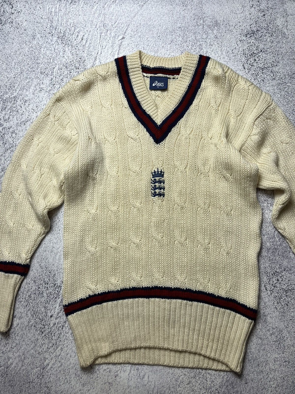 Asics Rare VINTAGE Asics Sweater England soocer football XL Size US XL / EU 56 / 4 - 4 Thumbnail