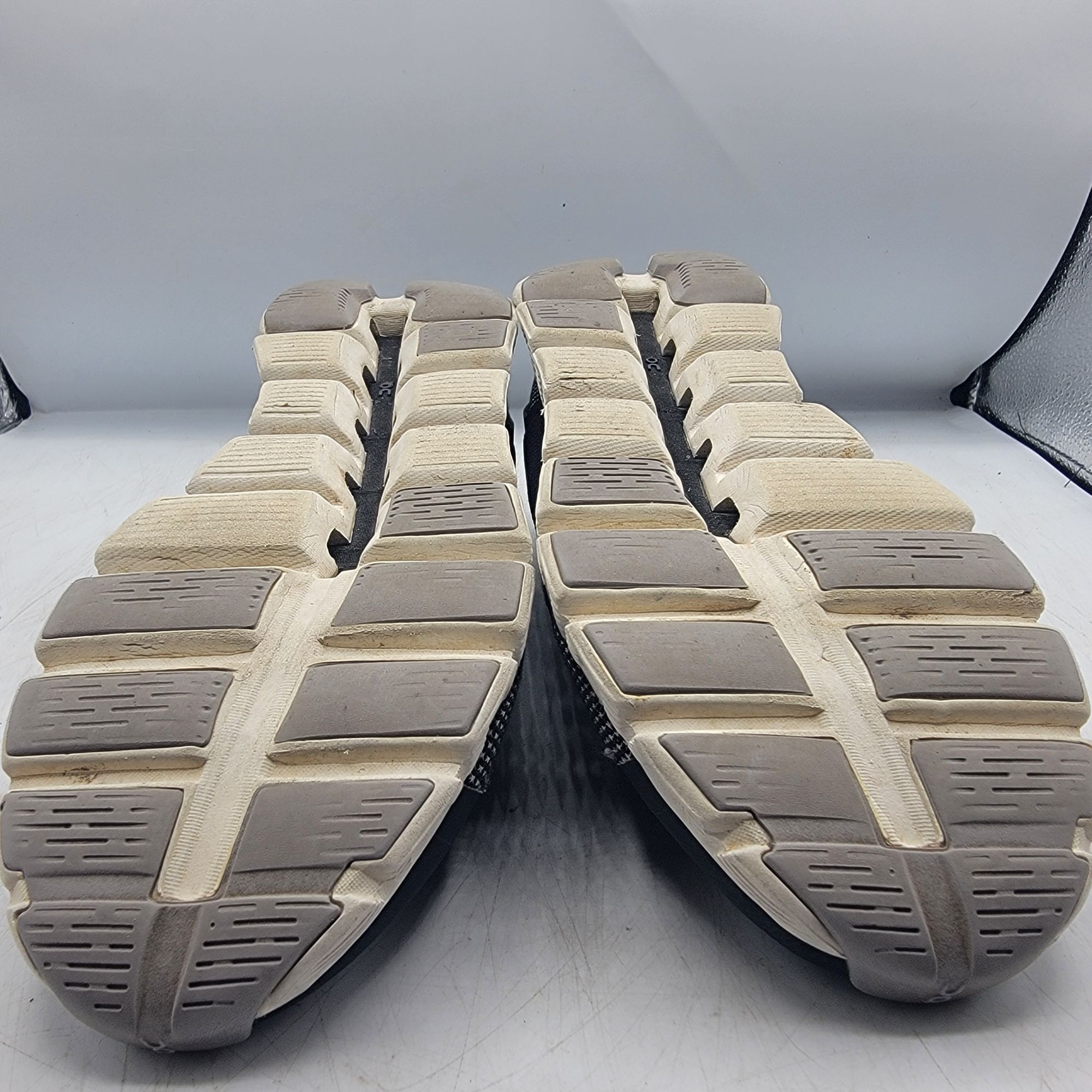 On On Cloud 5 Combo Womens 8 Black Athletic Shoes Running Walki Size US 8 / IT 38 - 11 Thumbnail