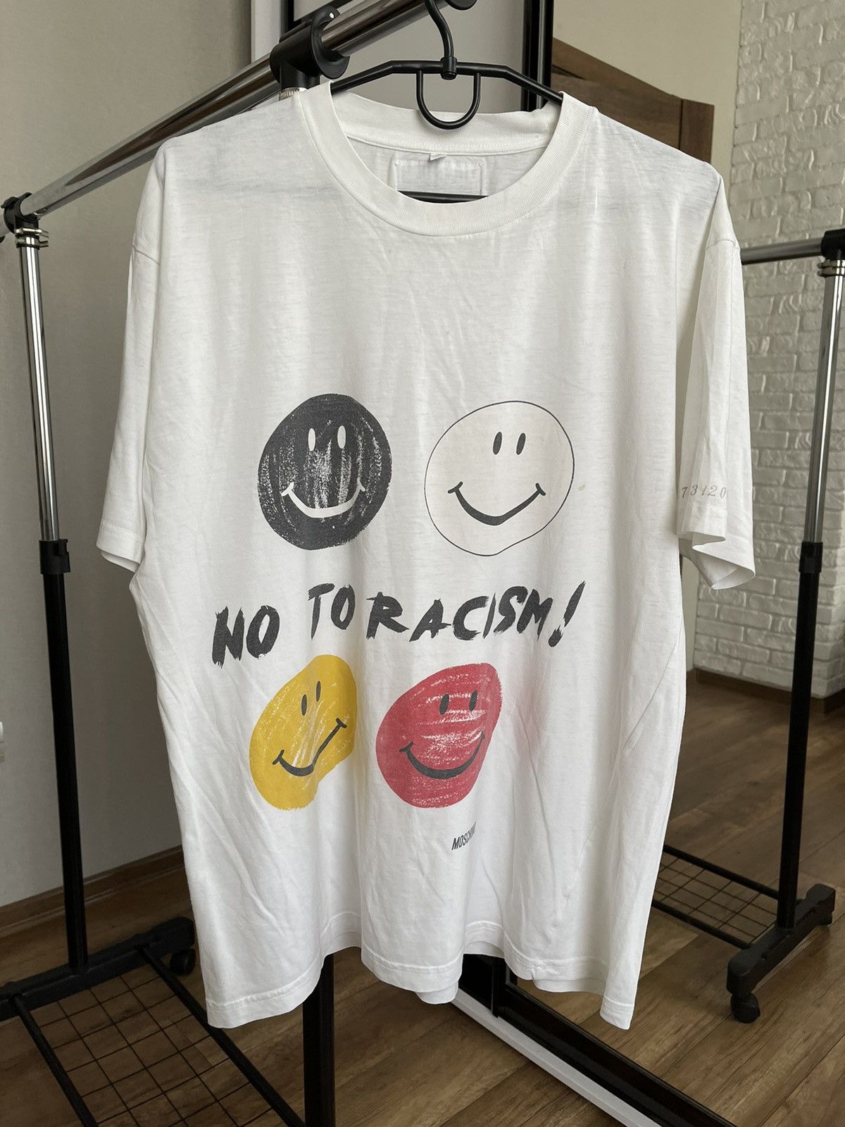 Moschino Moschino No To Racism! T-Shirt Tee Size US L / EU 52-54 / 3 - 1 Thumbnail