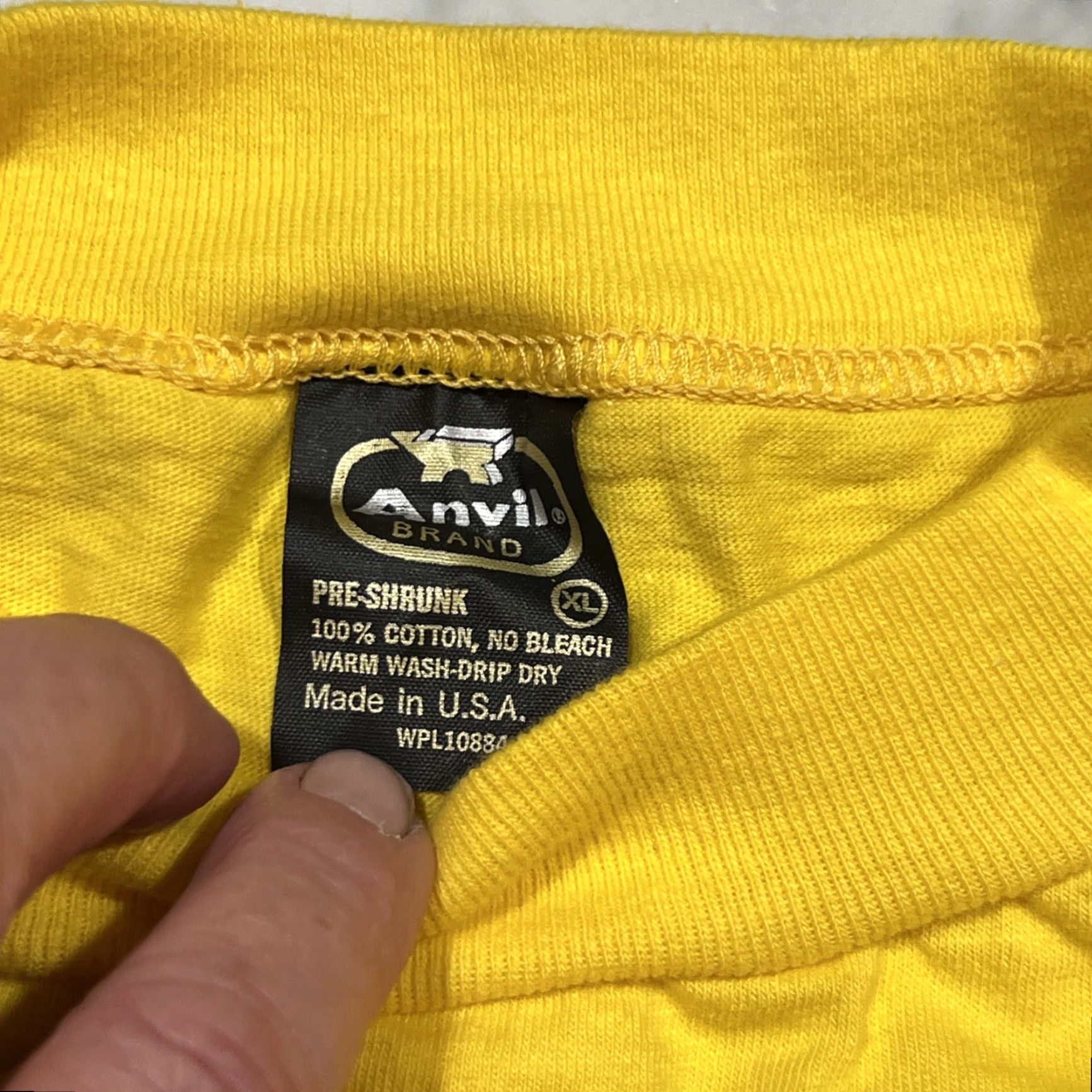 Anvil VINTAGE Red Cross Marathon Finisher Shirt San Luis Obispo 1980s Anvil XL Unisex Short Sleeve Yellow/Red Graphic Tee Men Women Size US XL / EU 56 / 4 - 5 Thumbnail