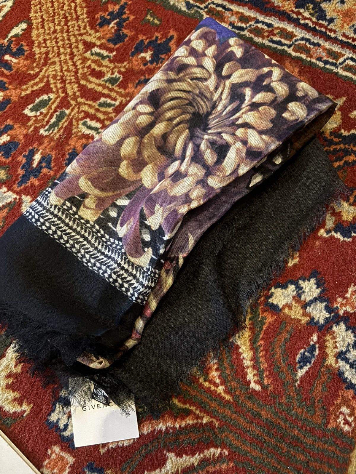 Givenchy Givenchy scarf with floral design Size ONE SIZE - 4 Thumbnail
