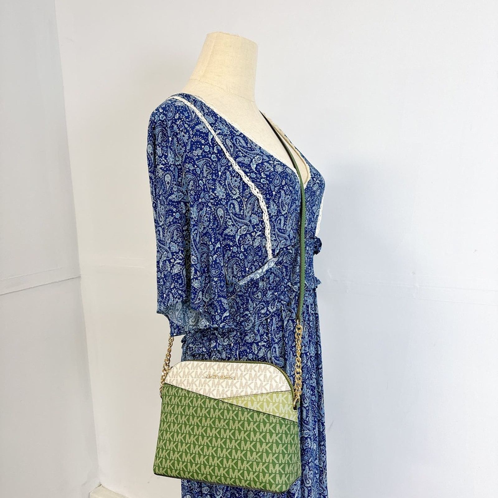 Michael Kors Michael Kors 35S3GTVC6V Jet Set Medium Dome Crossbody Leath Size ONE SIZE - 1 Thumbnail