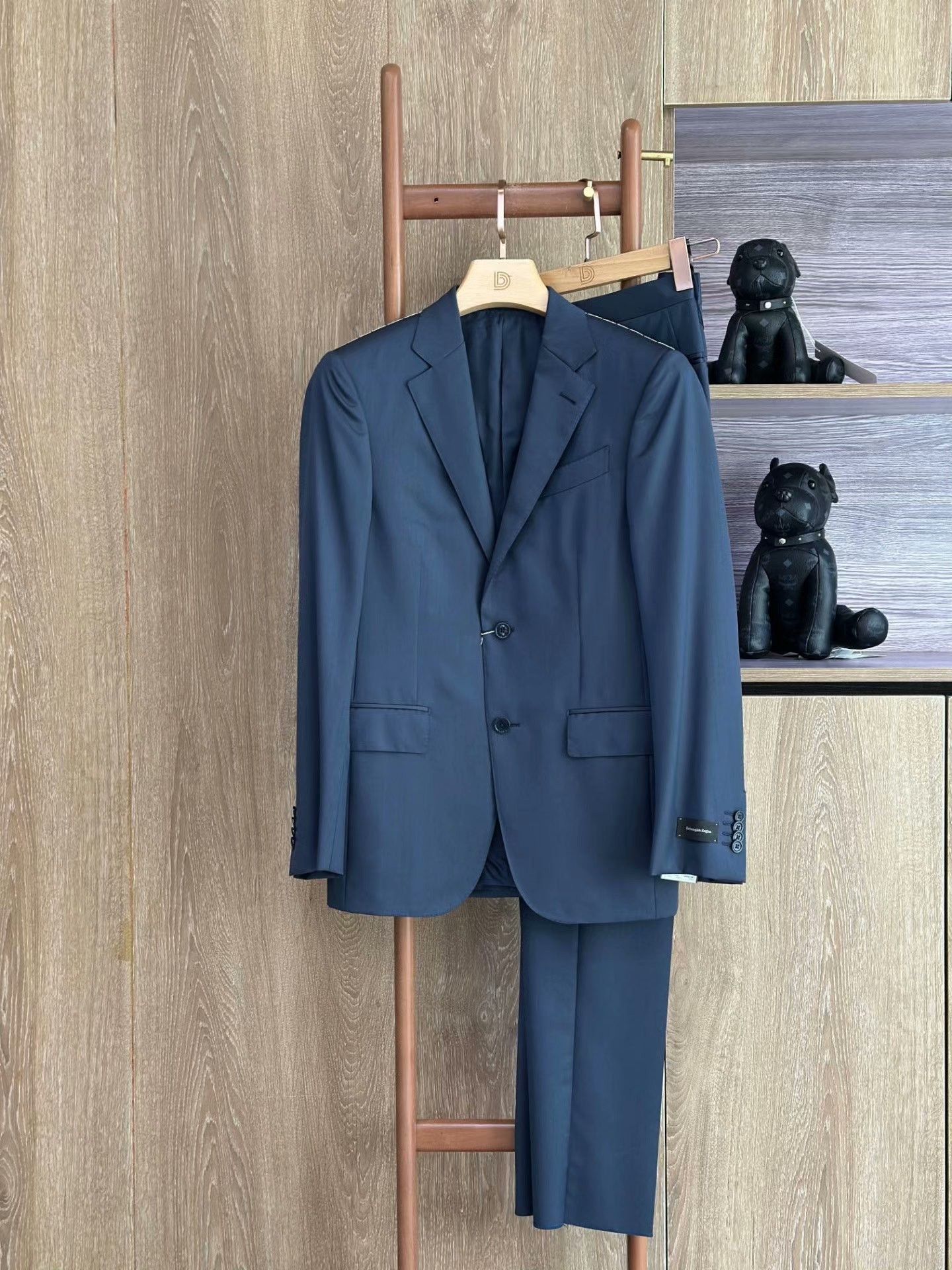 Ermenegildo Zegna Ermenegildo Zegna Navy Wool Suit Size US S / EU 44-46 / 1 - 1 Thumbnail