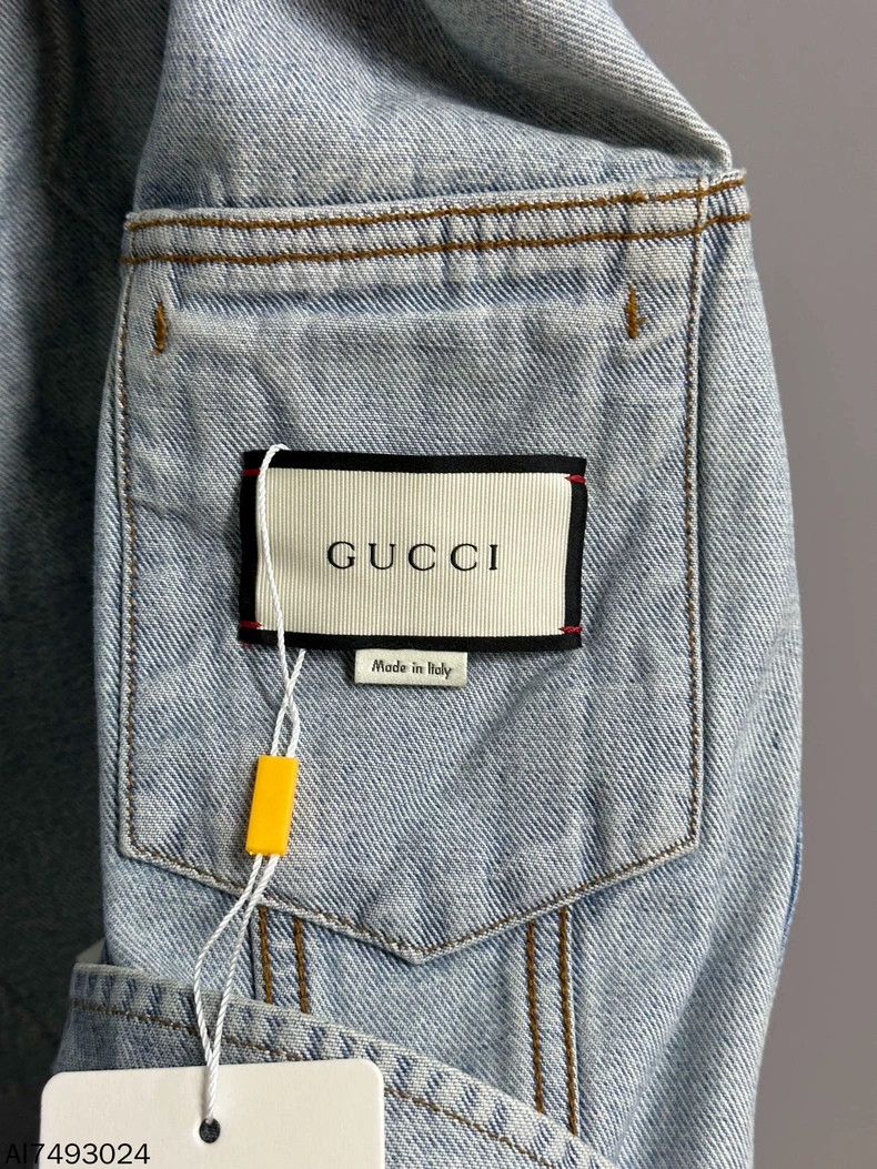 Gucci Gucci Washed black panther denim jacket 2501-Nextarrow Size US S / EU 44-46 / 1 - 4 Thumbnail