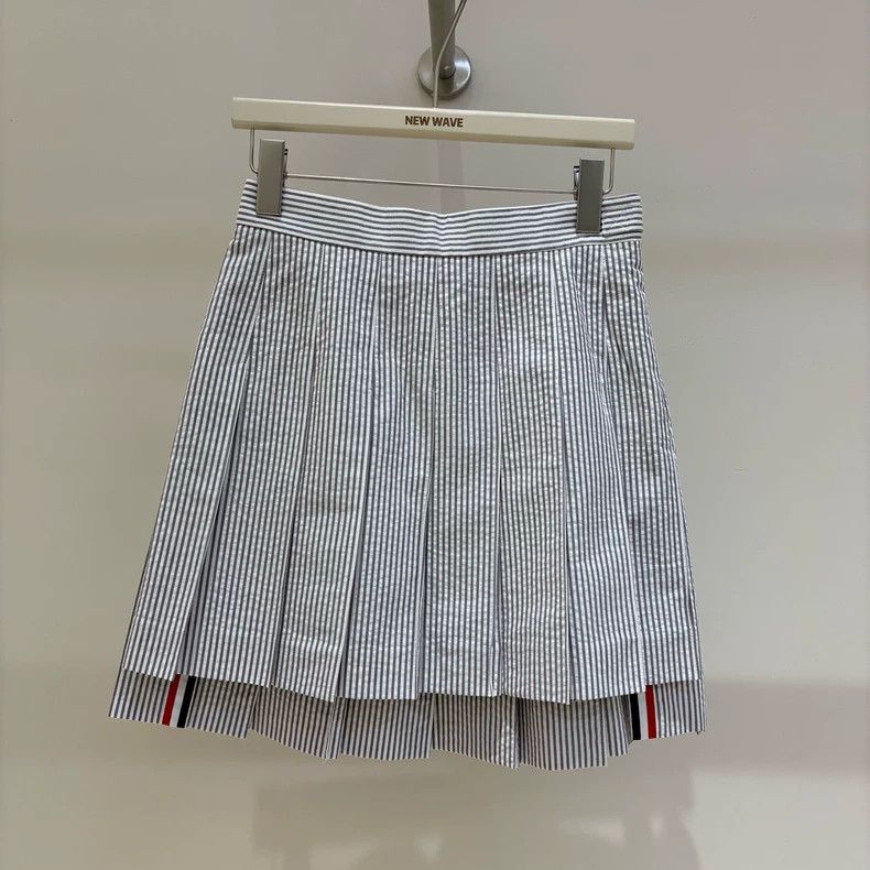 Thom Browne Thom Browne Grey pleated skirt Size 25" / US 0 / IT 36 - 1 Thumbnail